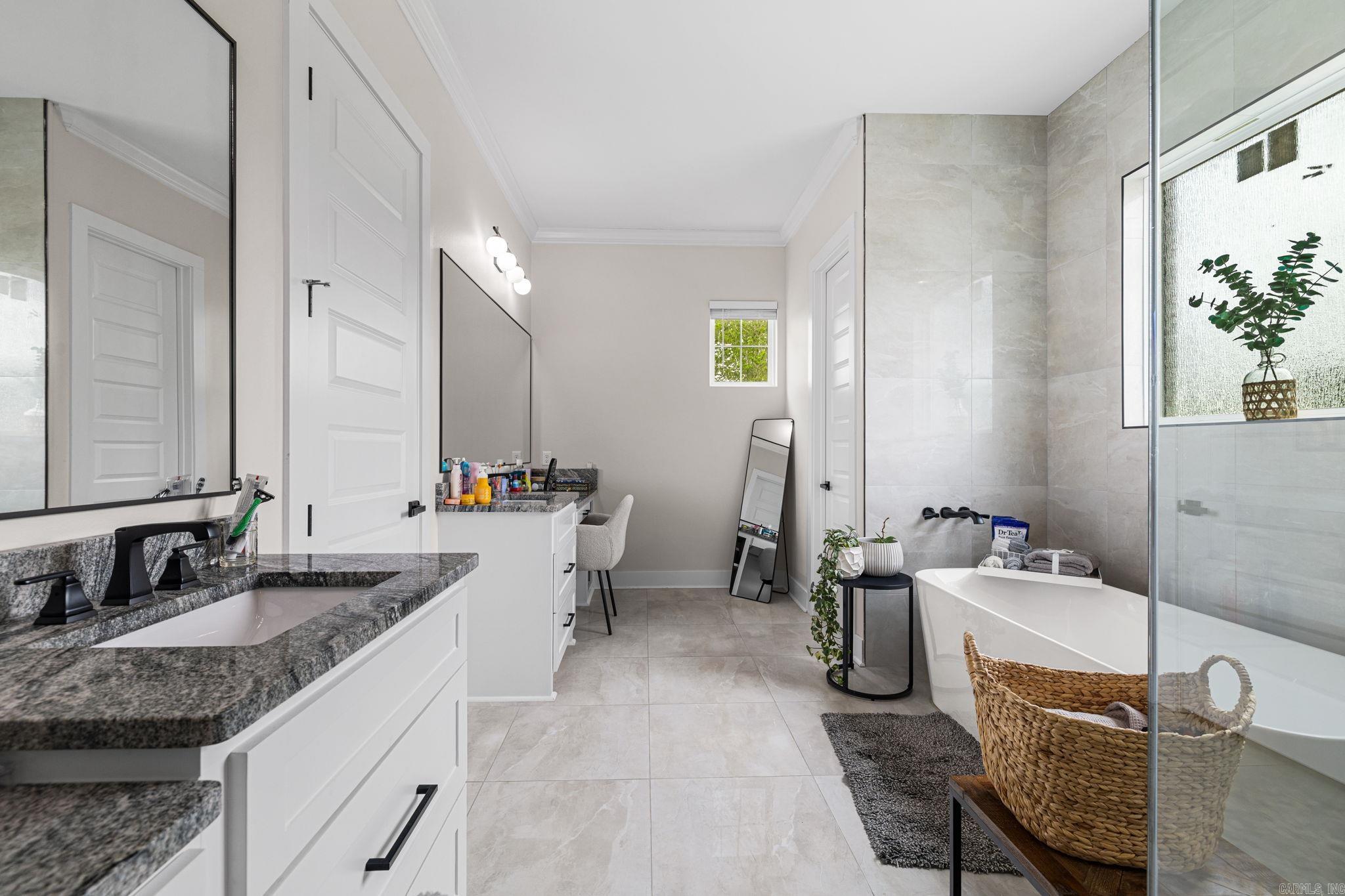 FOXWOOD ESTATES - Residential