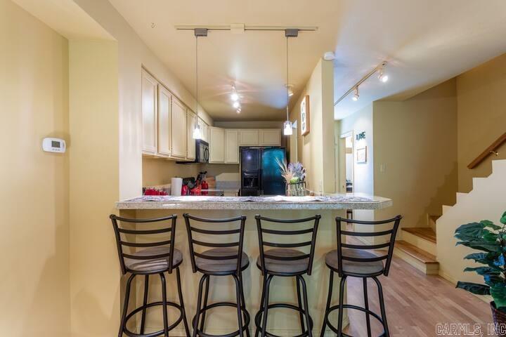 Chelsea Heights Condo - Residential