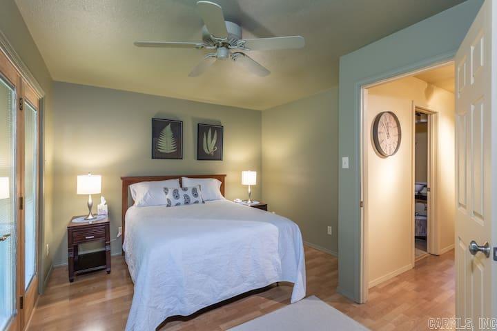 Chelsea Heights Condo - Residential