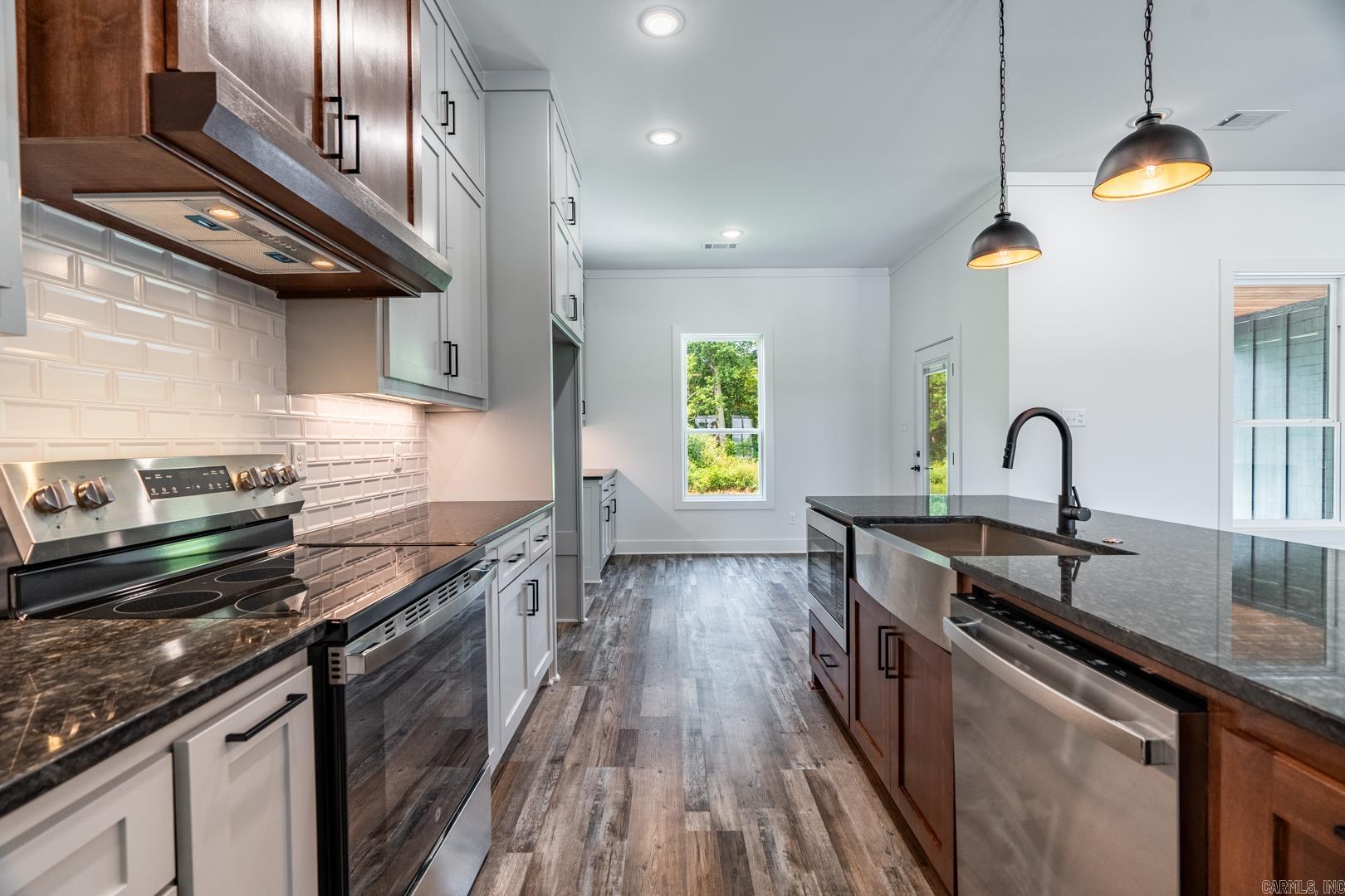 JACKSON ACRES - Residential