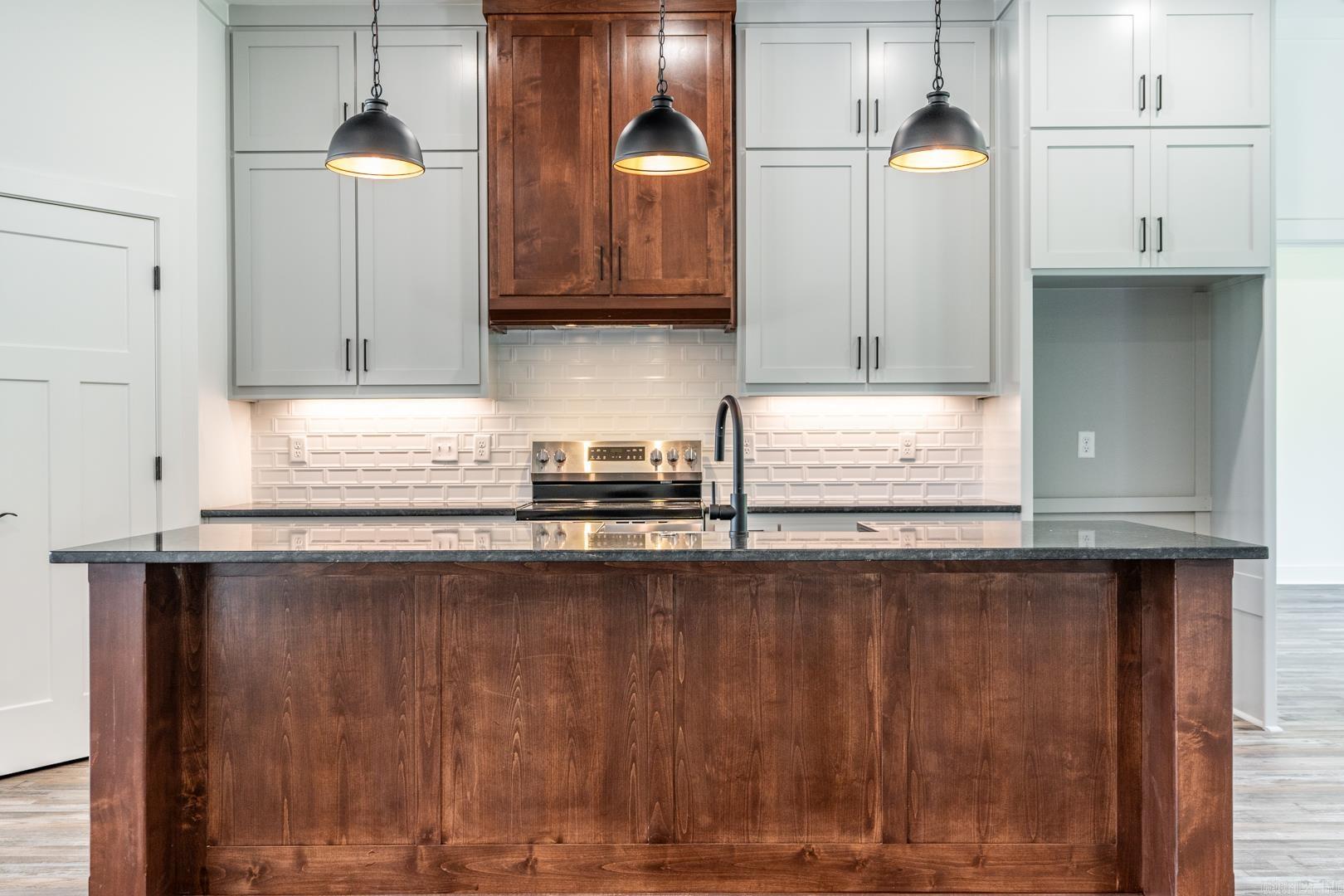 JACKSON ACRES - Residential