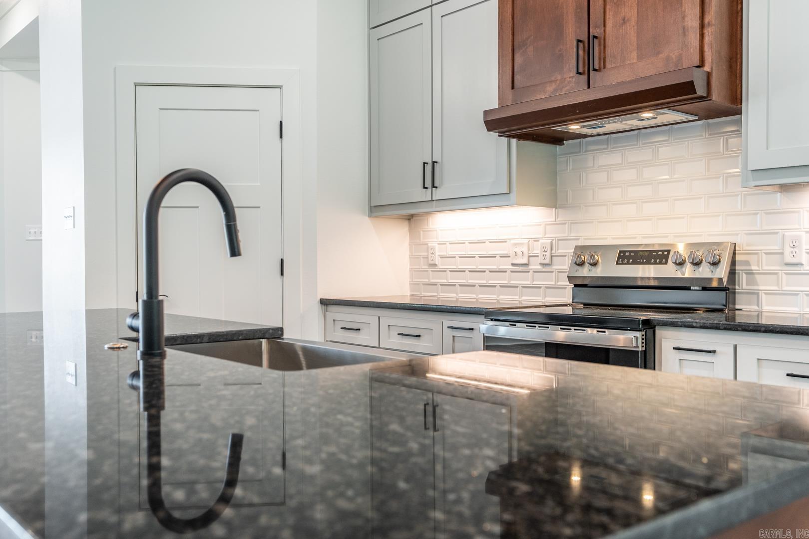 JACKSON ACRES - Residential