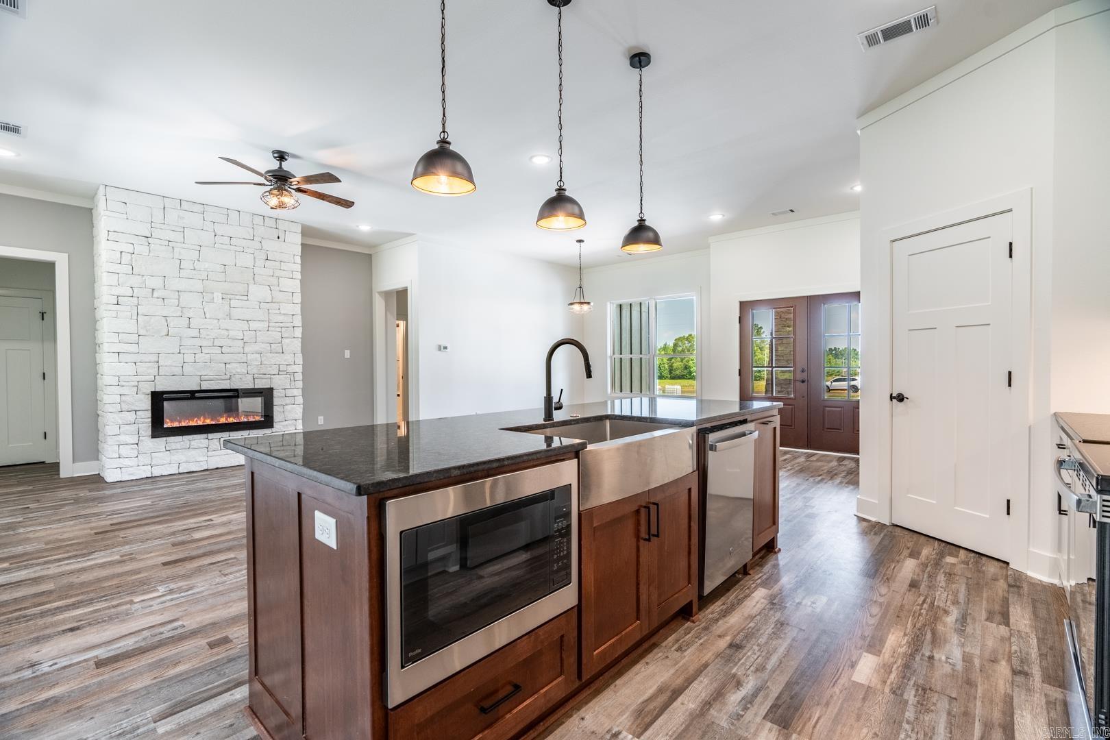 JACKSON ACRES - Residential