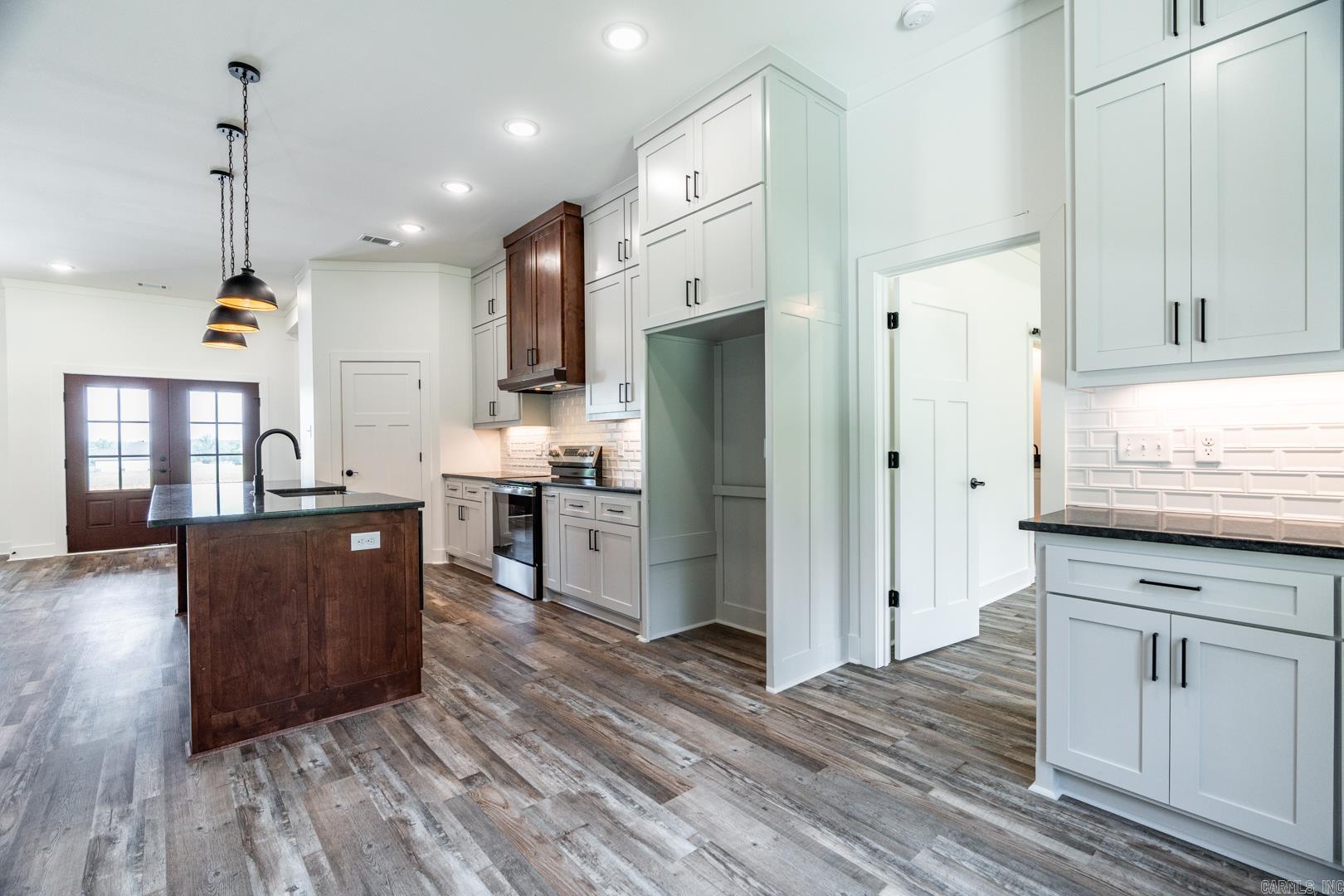 JACKSON ACRES - Residential