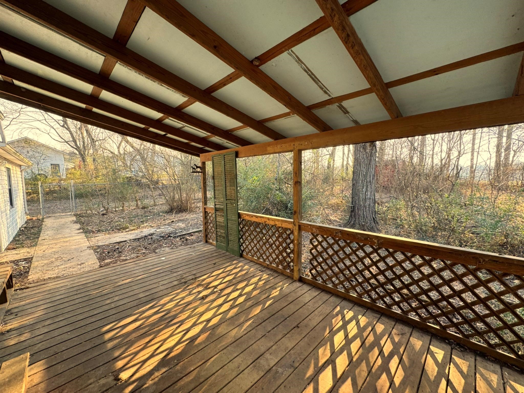 Metes & Bounds - Residential