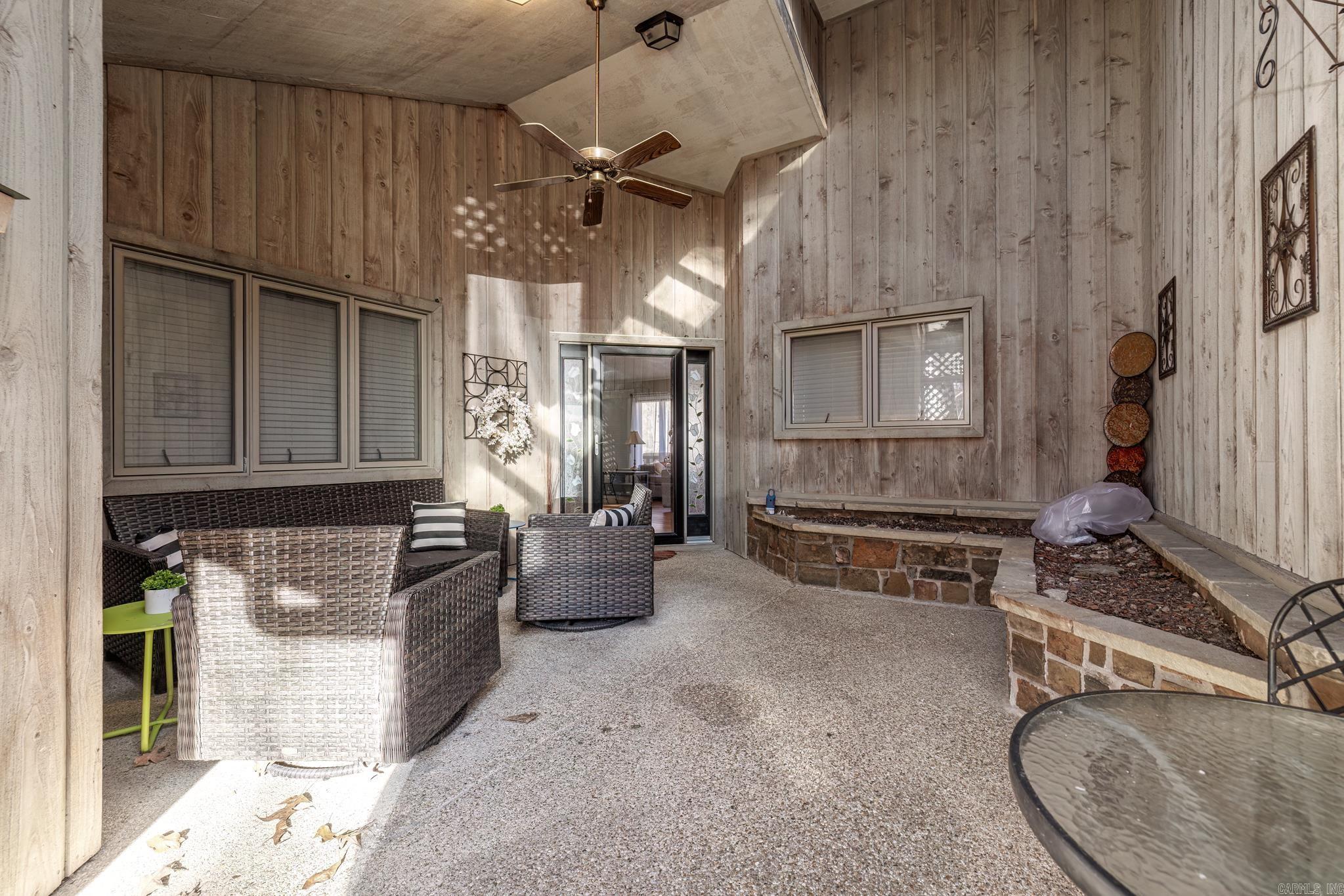 Villa Alegre - Residential