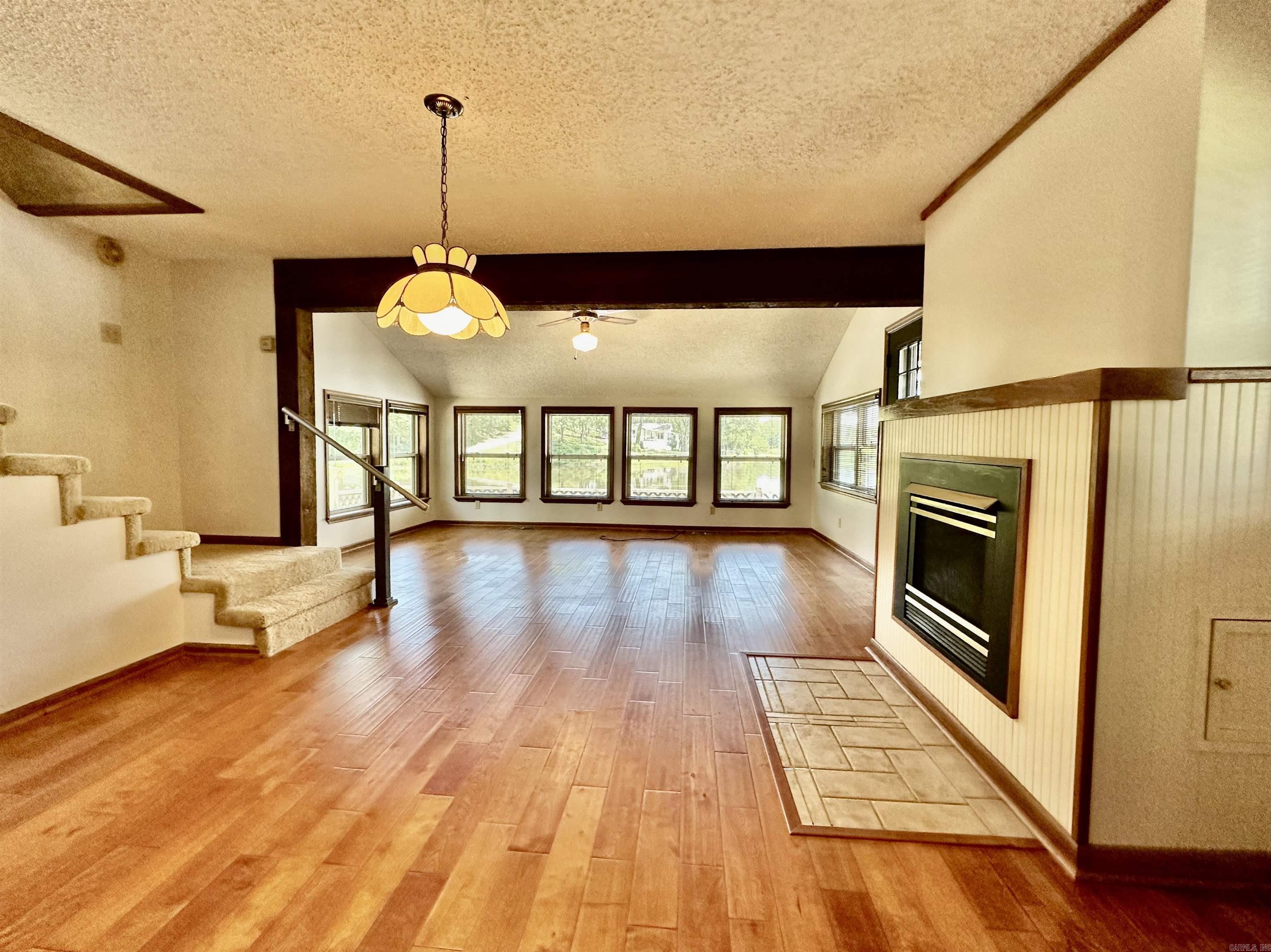 Hatchers Lake - Residential