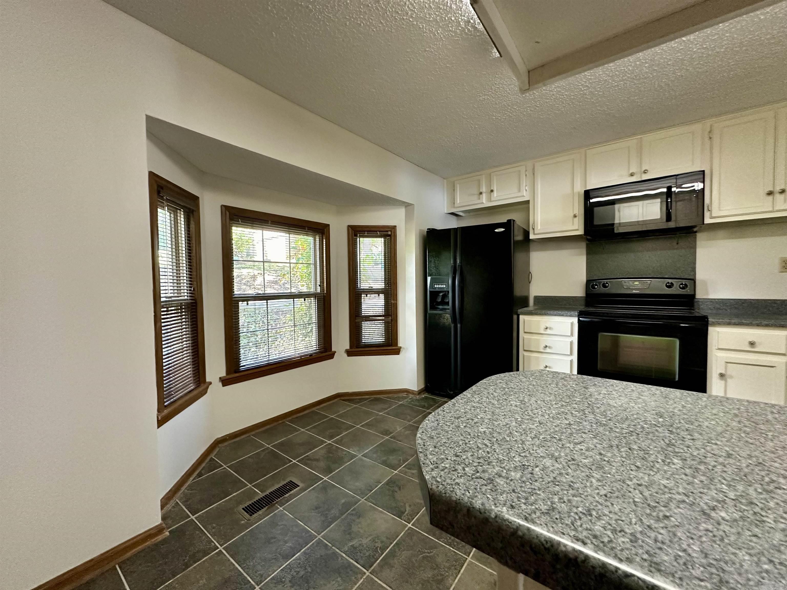 Hatchers Lake - Residential