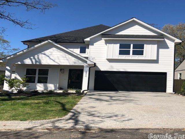 Beautiful new construction in the Heights. Wonderful floor plan with quality throughout. Large great room, Stunning Gourmet kitchen, Luxurious master suite with fireplace on main level. Upstairs three large bedrooms with two full baths. Fabulous rear covered terrace, 2 car garage. Located on beautiful street.