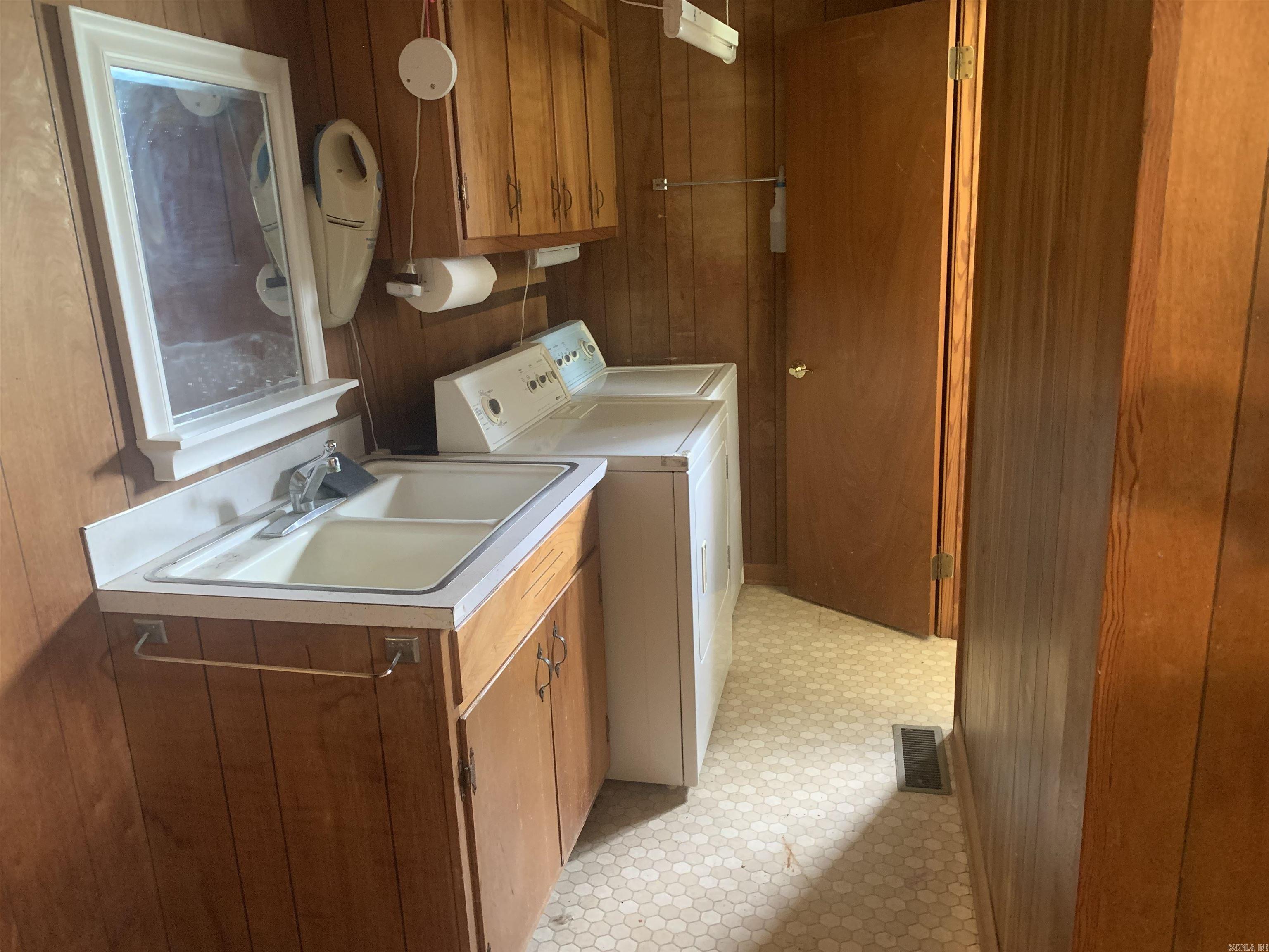 Walnut Ridge - Residential