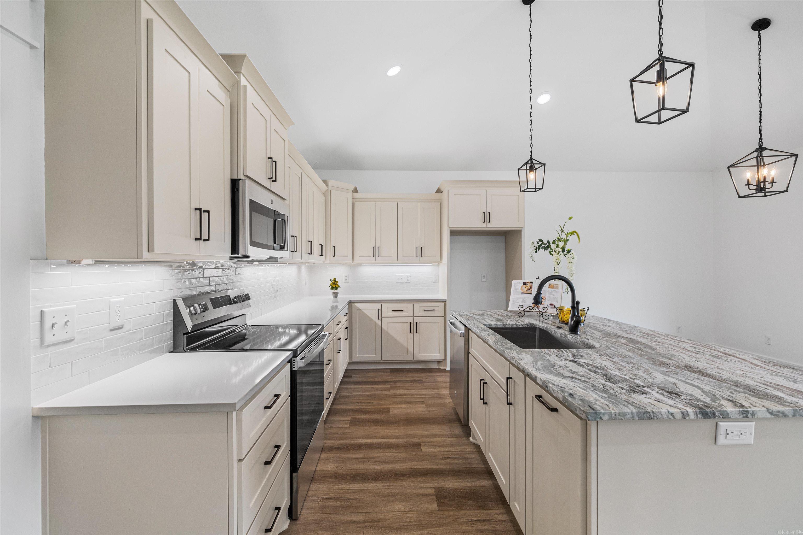 SUMMERLYN SUBDIVISION - Residential