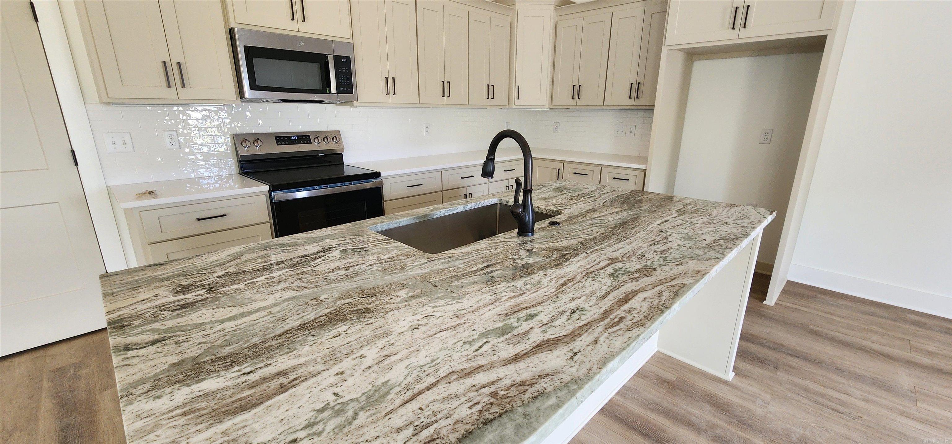 SUMMERLYN SUBDIVISION - Residential