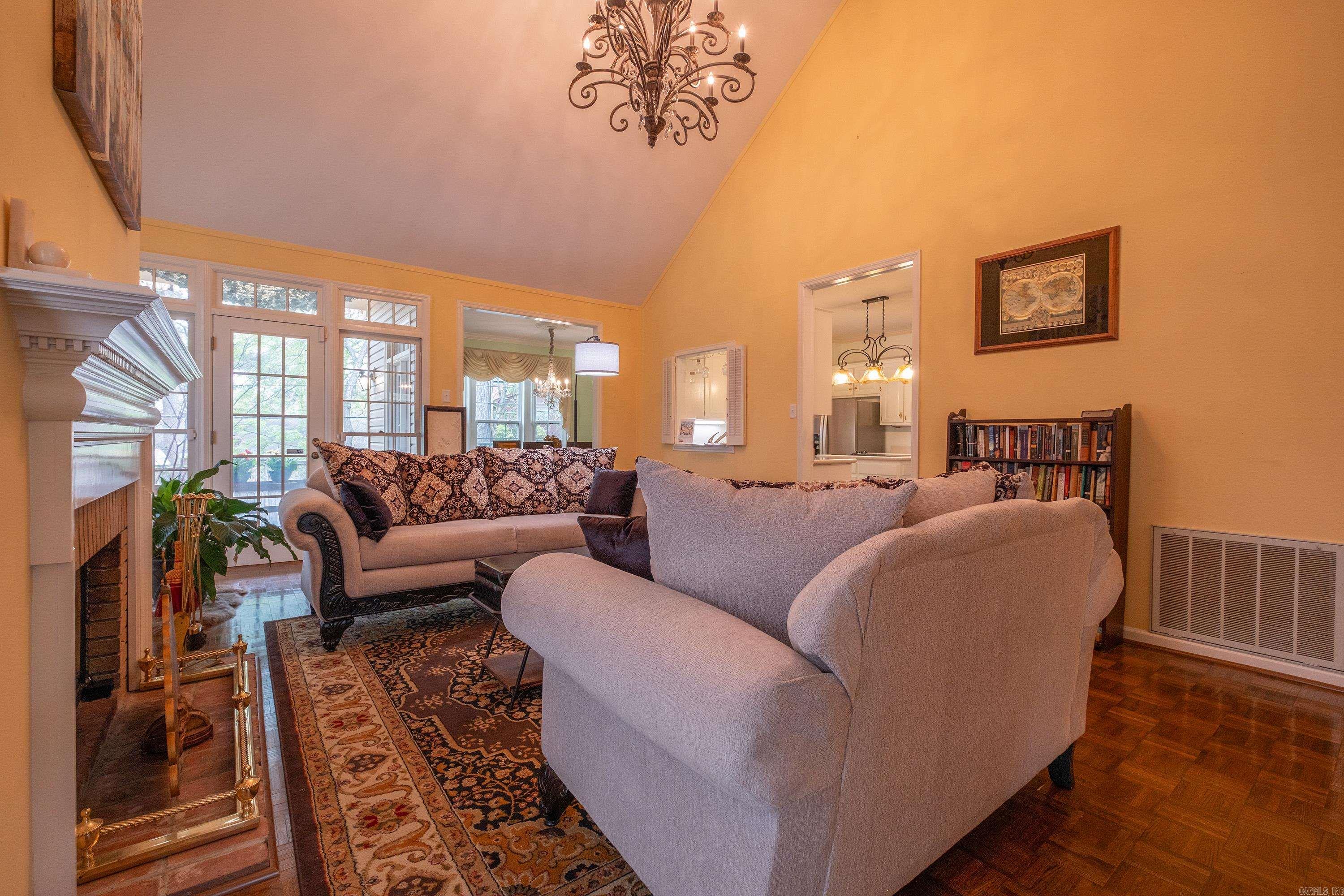 CLAREMORE COURT - Residential