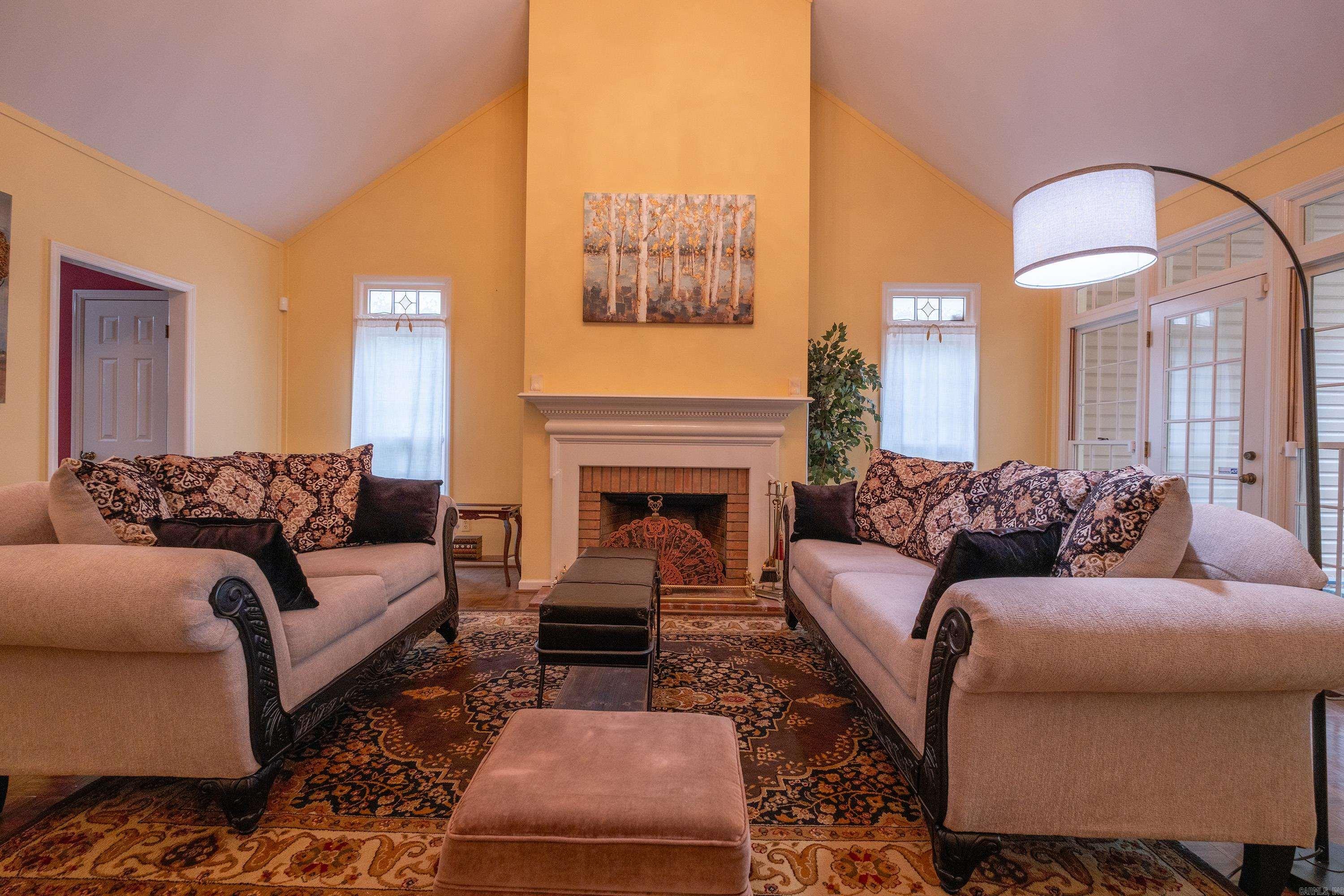 CLAREMORE COURT - Residential