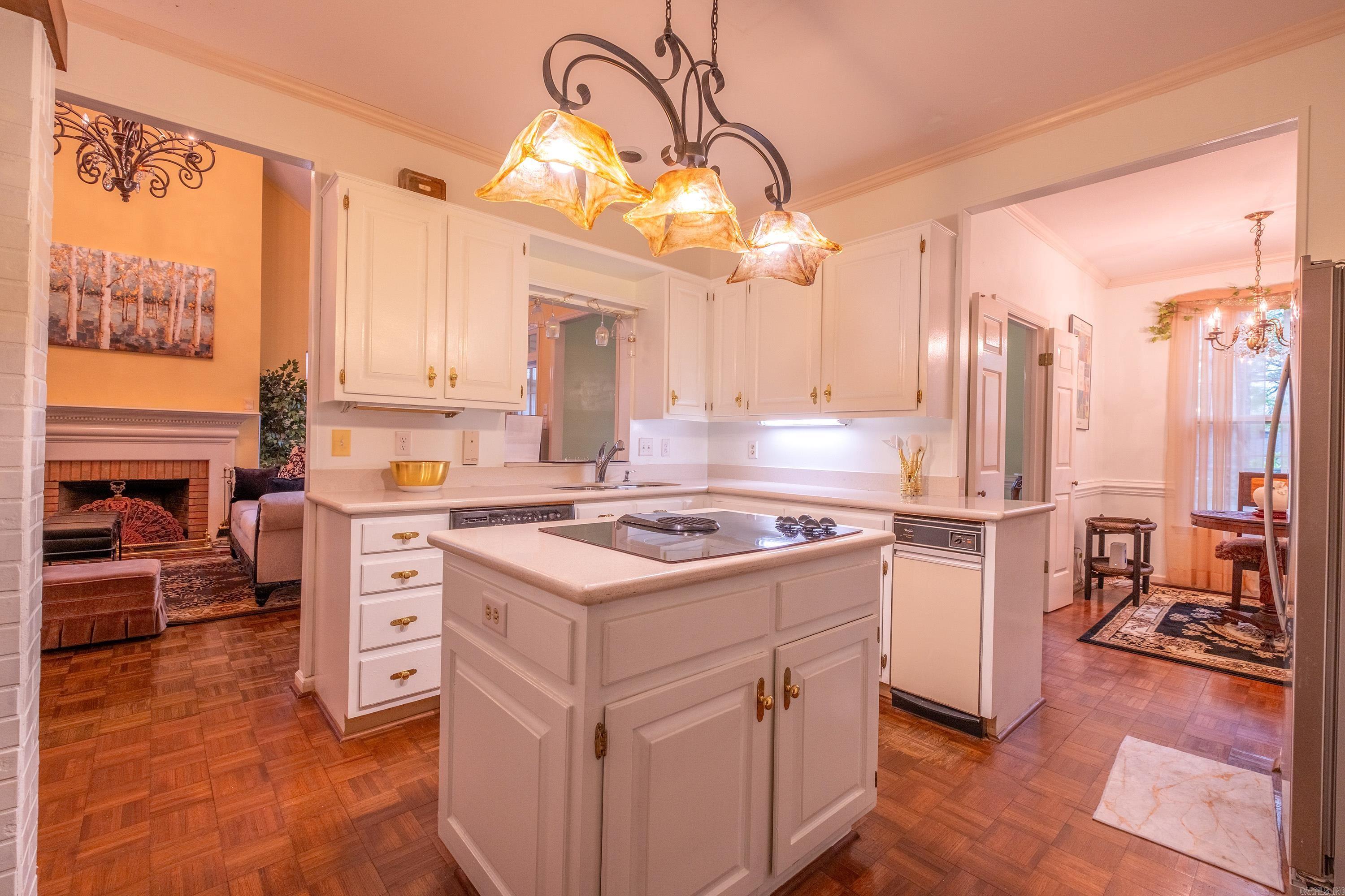 CLAREMORE COURT - Residential