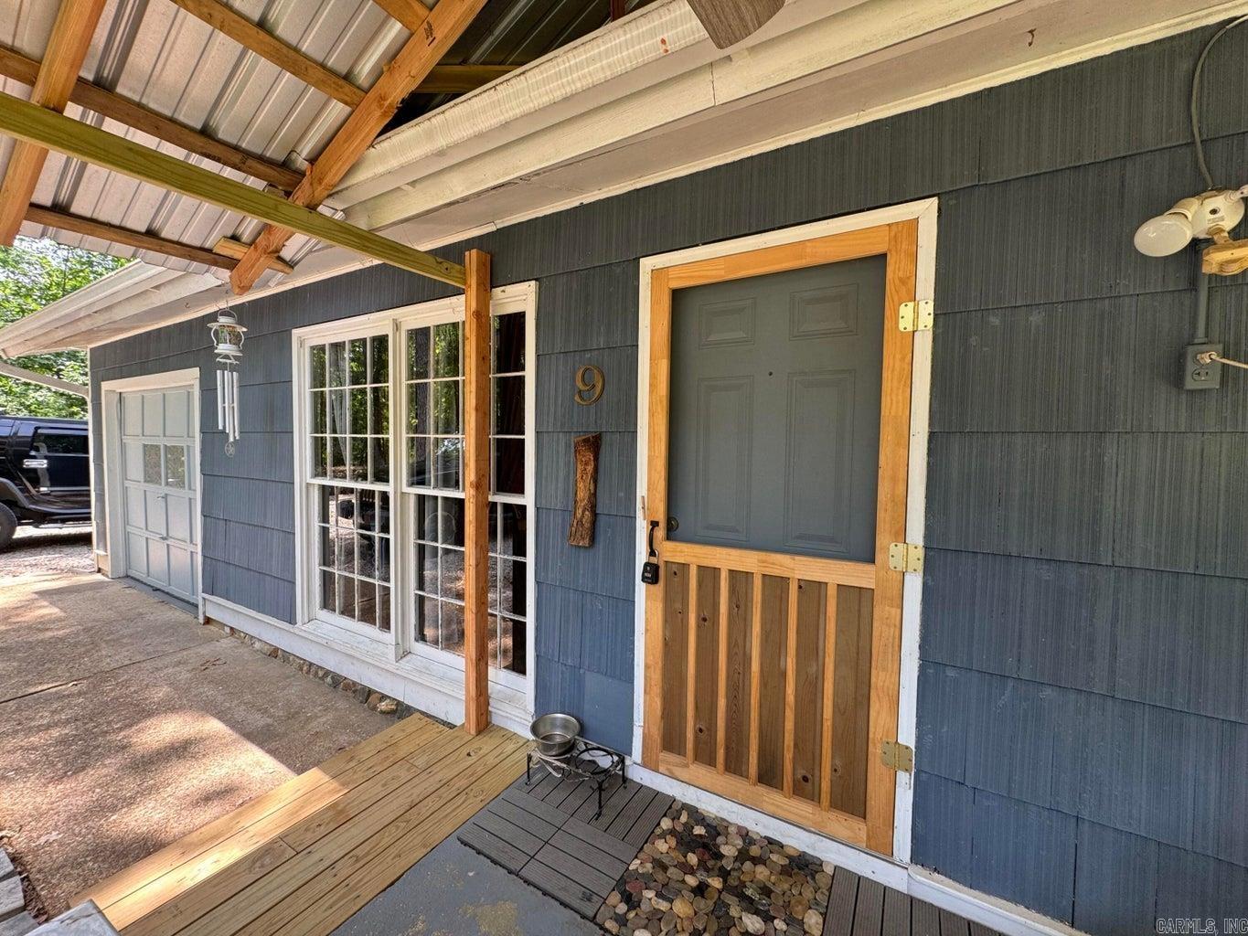 THUNDERBIRD - Residential
