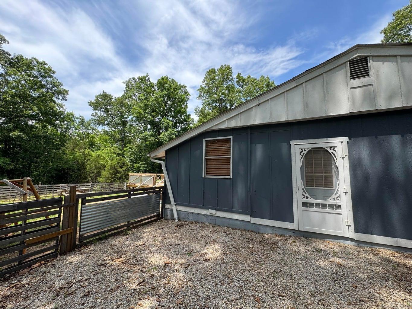 THUNDERBIRD - Residential