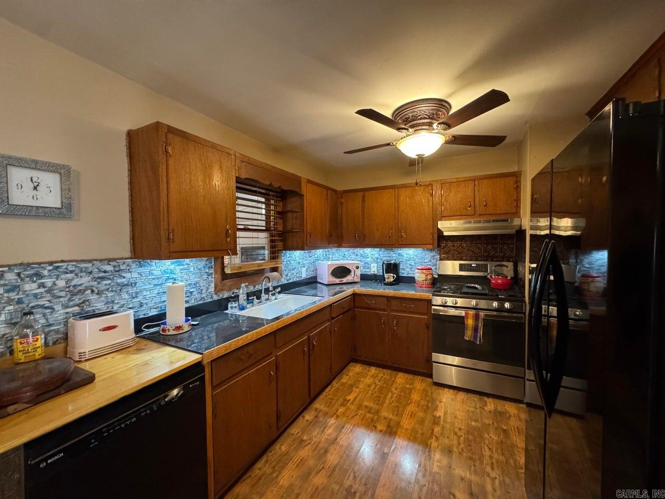THUNDERBIRD - Residential