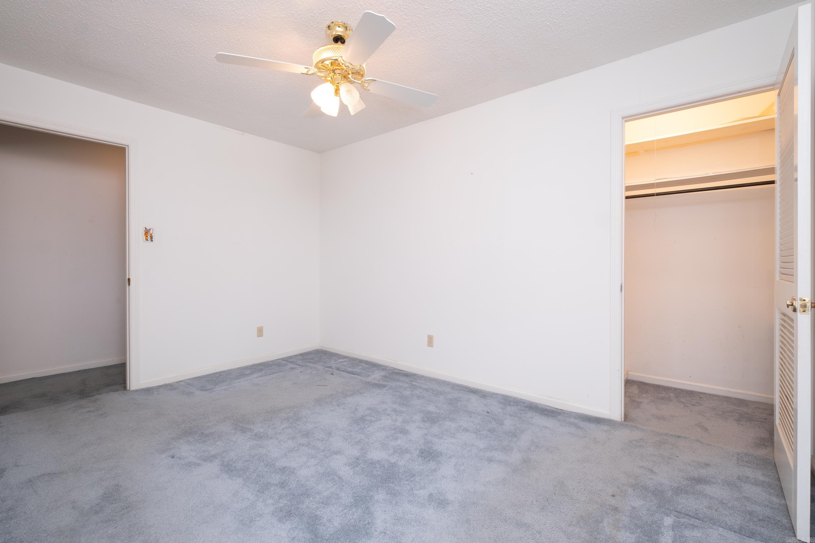 STURBRIDGE - Residential