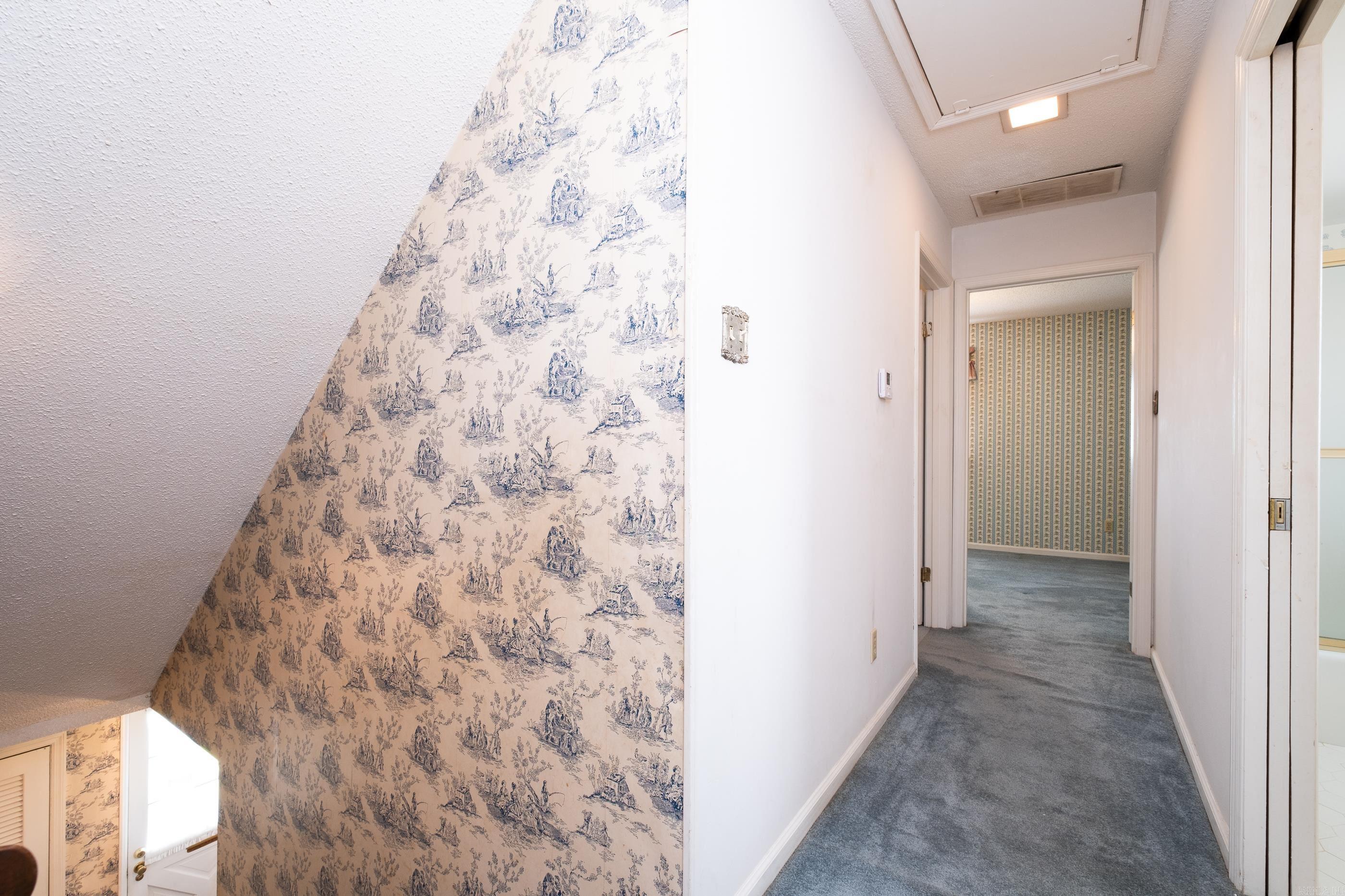 STURBRIDGE - Residential