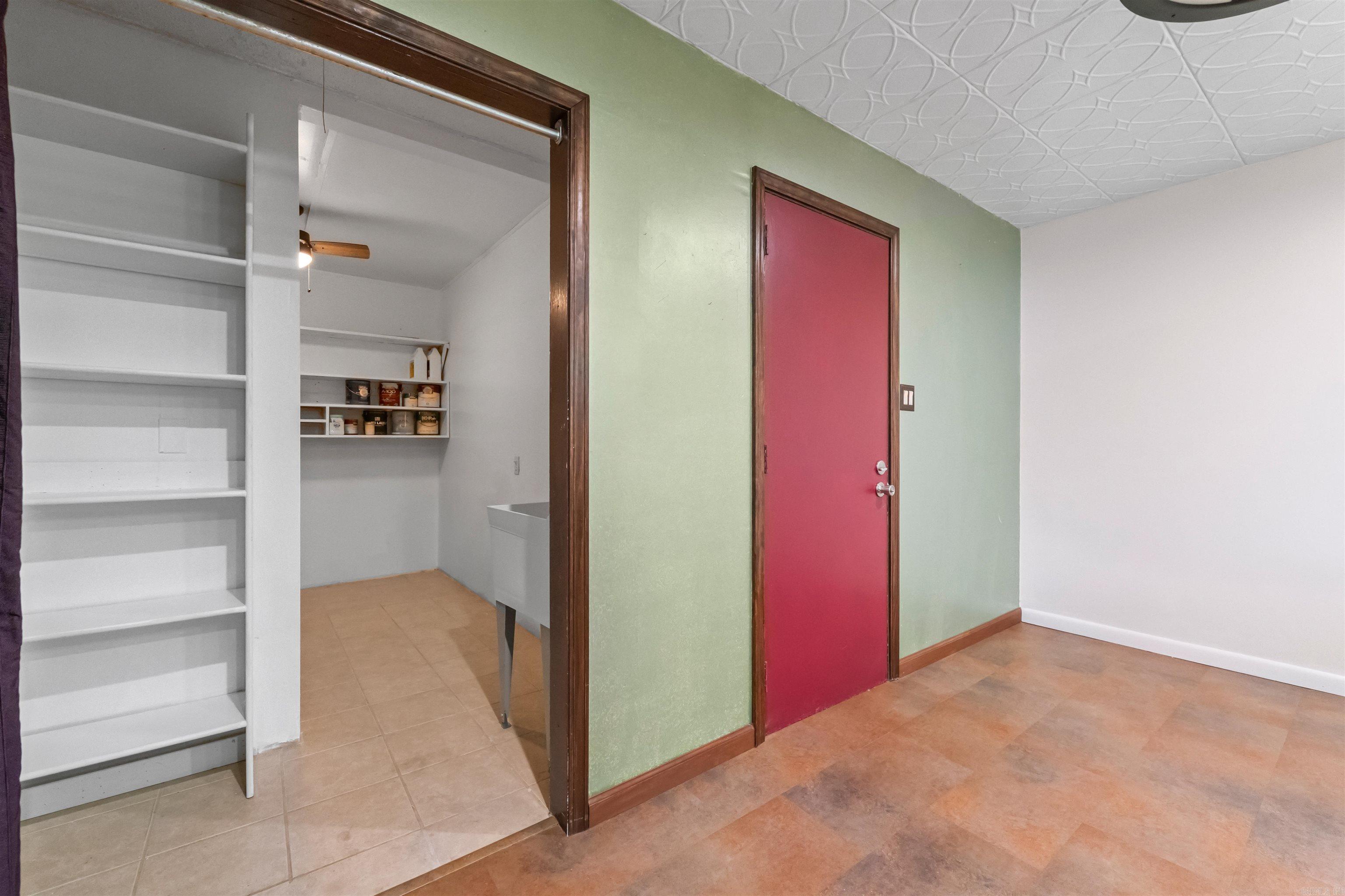 KELLOGG LAKE EST - Residential