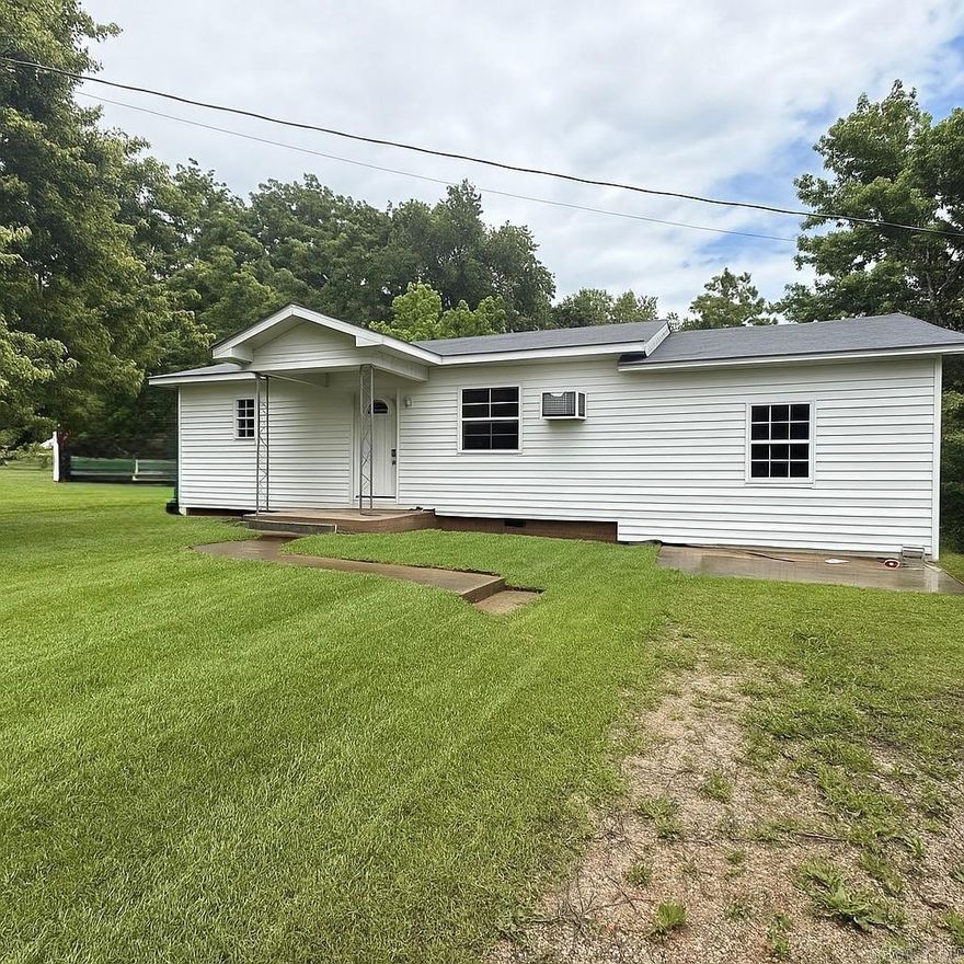Welcome to this beautifully updated 3 bedroom 2 bath home, perfectly situated in the heart of Salem! The list of recent upgrades include a brand-new shingled roof, stylish vinyl flooring, and plush carpeting. This residence offers a modern and inviting living experience. The spacious primary suite is a true retreat, complete with a versatile office nook, ideal for working from home or unwinding with your favorite book. Conveniently located close to all amenities needed, this home combines comfort, style, and practicality. Don't miss the chance to make it yours!