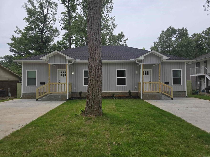 *****?? Move-In Special: First Month FREE with approved application! ??*****  Be the first to live in this stunning, newly built duplex on Valley Drive! This modern 2-bedroom, 1-bath home blends comfort, style, and convenience in a prime location.  Step inside to an open concept living and kitchen area designed for both everyday living and entertaining. The kitchen features brand-new appliances, including a refrigerator, dishwasher, and stove, complemented by sleek granite countertops and contemporary cabinetry.  Outside, enjoy a beautifully landscaped front yard and privacy fencing, creating a peaceful and secure setting to call home.  Don’t miss this opportunity to live in a brand-new home with modern finishes and an unbeatable incentive.  Schedule your showing today — this one won’t last!