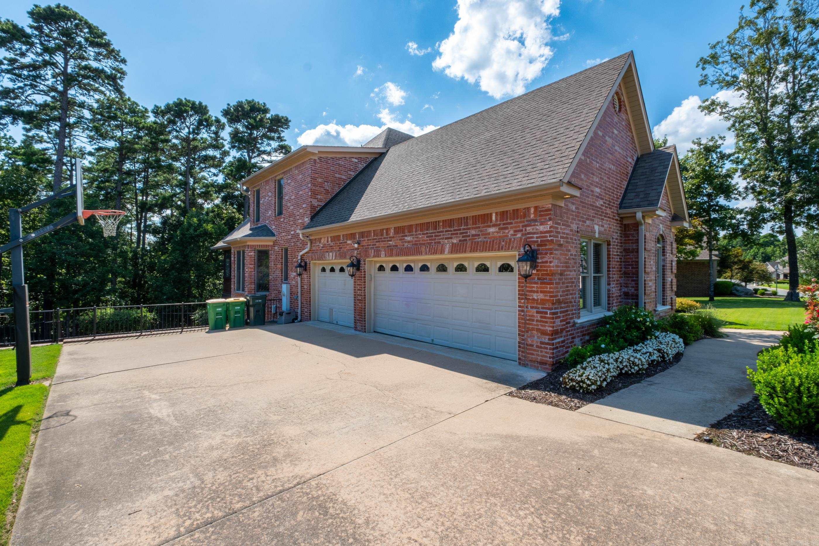 CHENAL VALLEY SEZANNE COURT - Residential