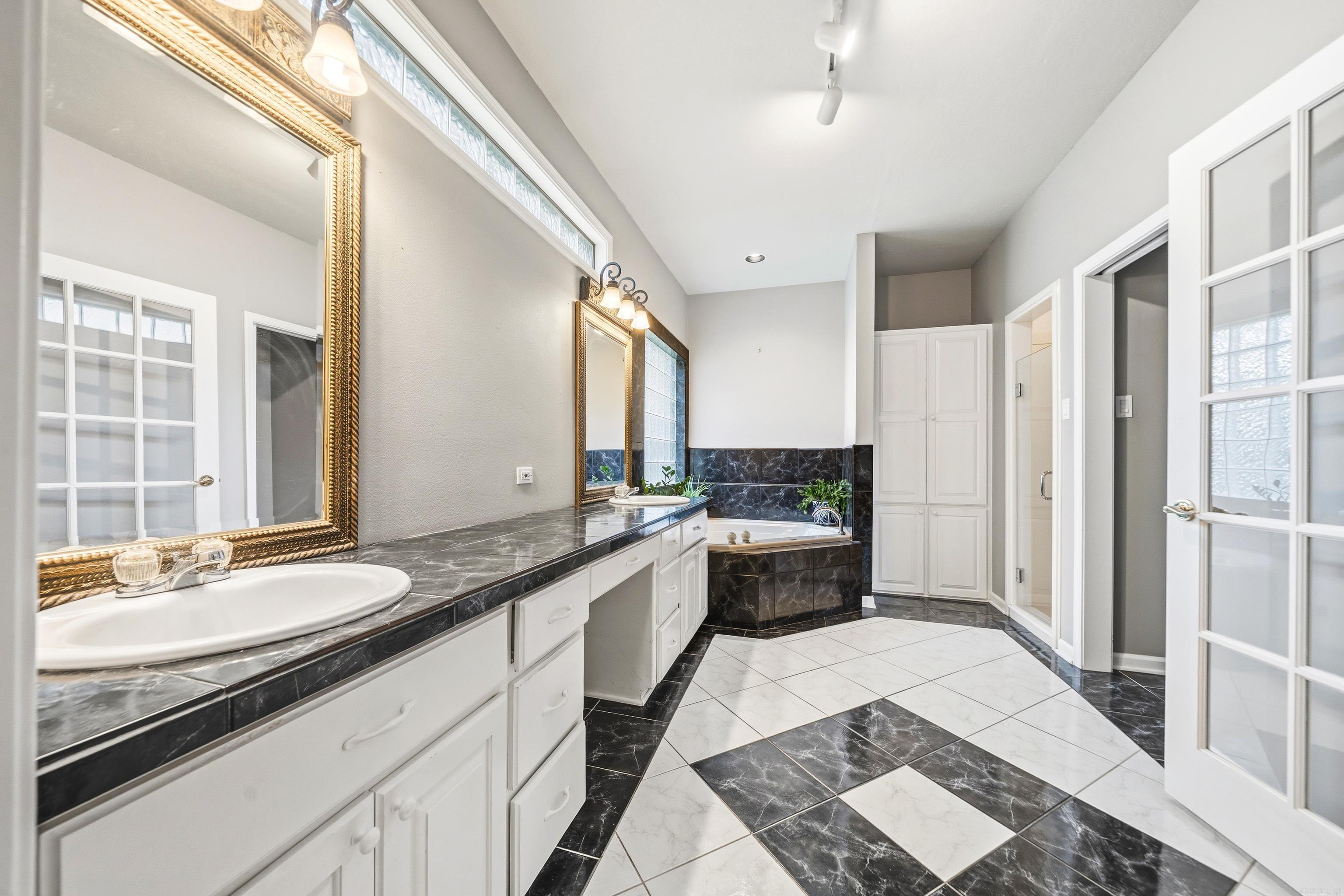 Peninsula Heights - Residential
