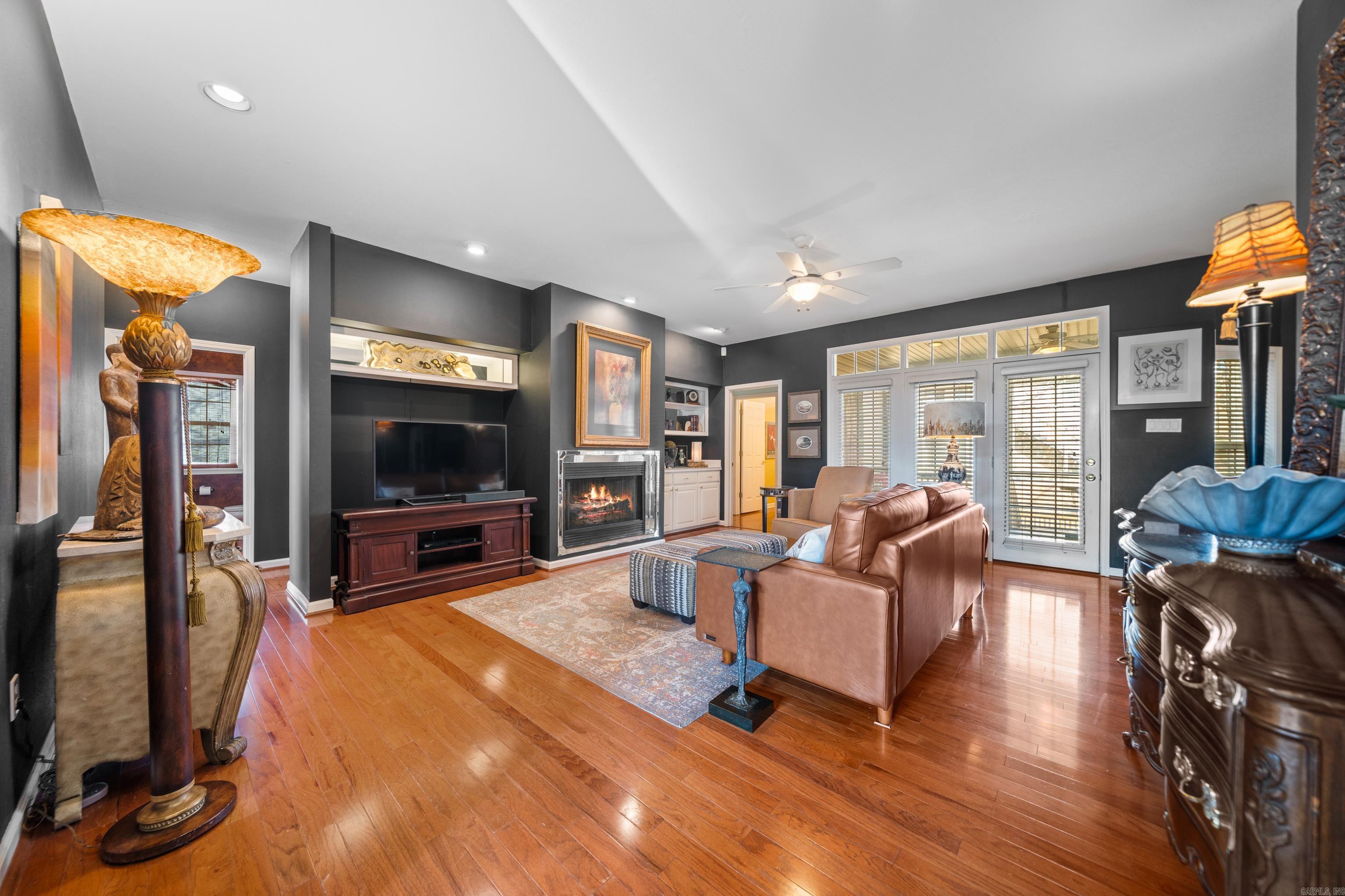 Peninsula Heights - Residential