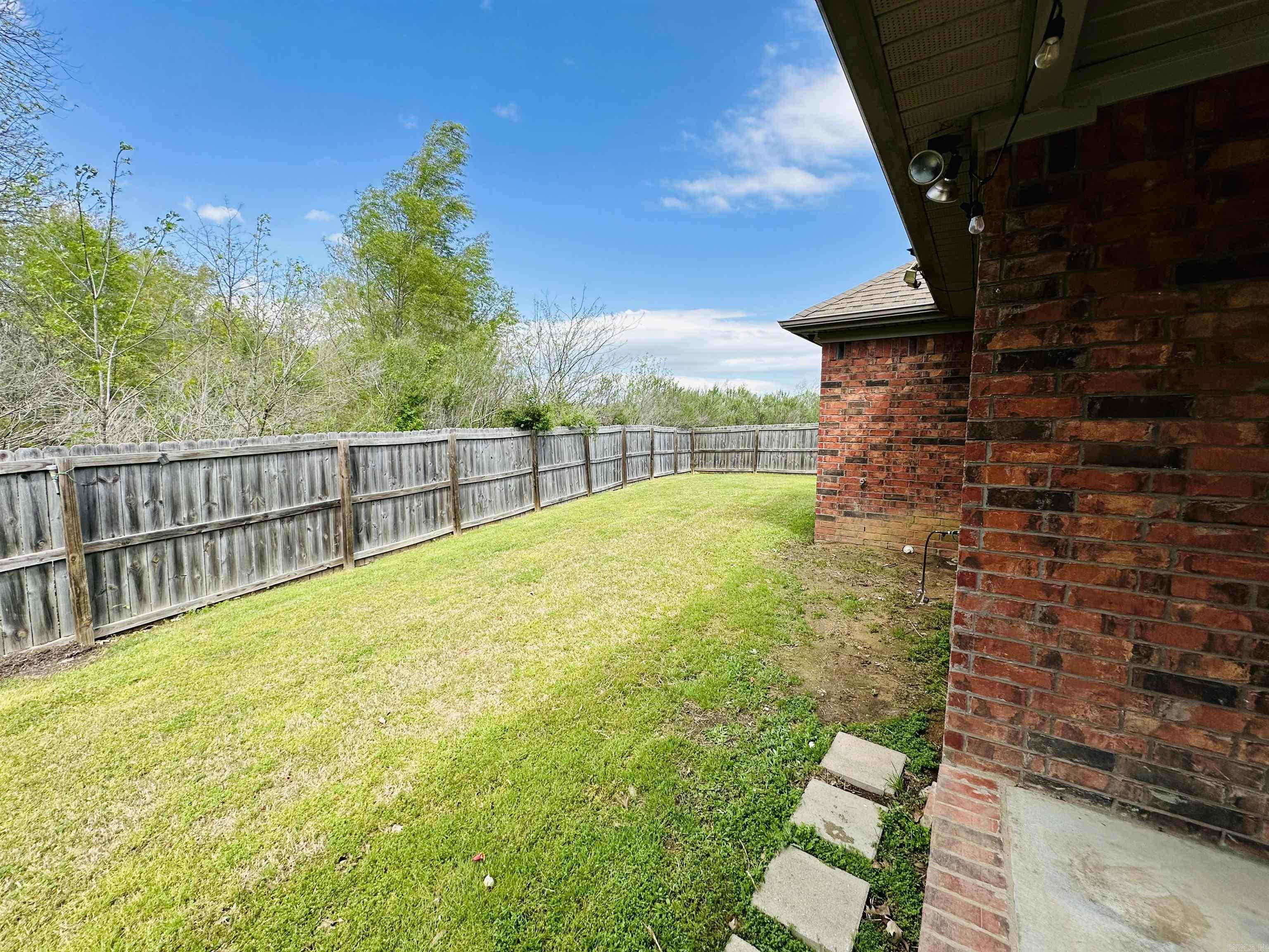 COUNTRY CLUB OF ARK THE - Residential