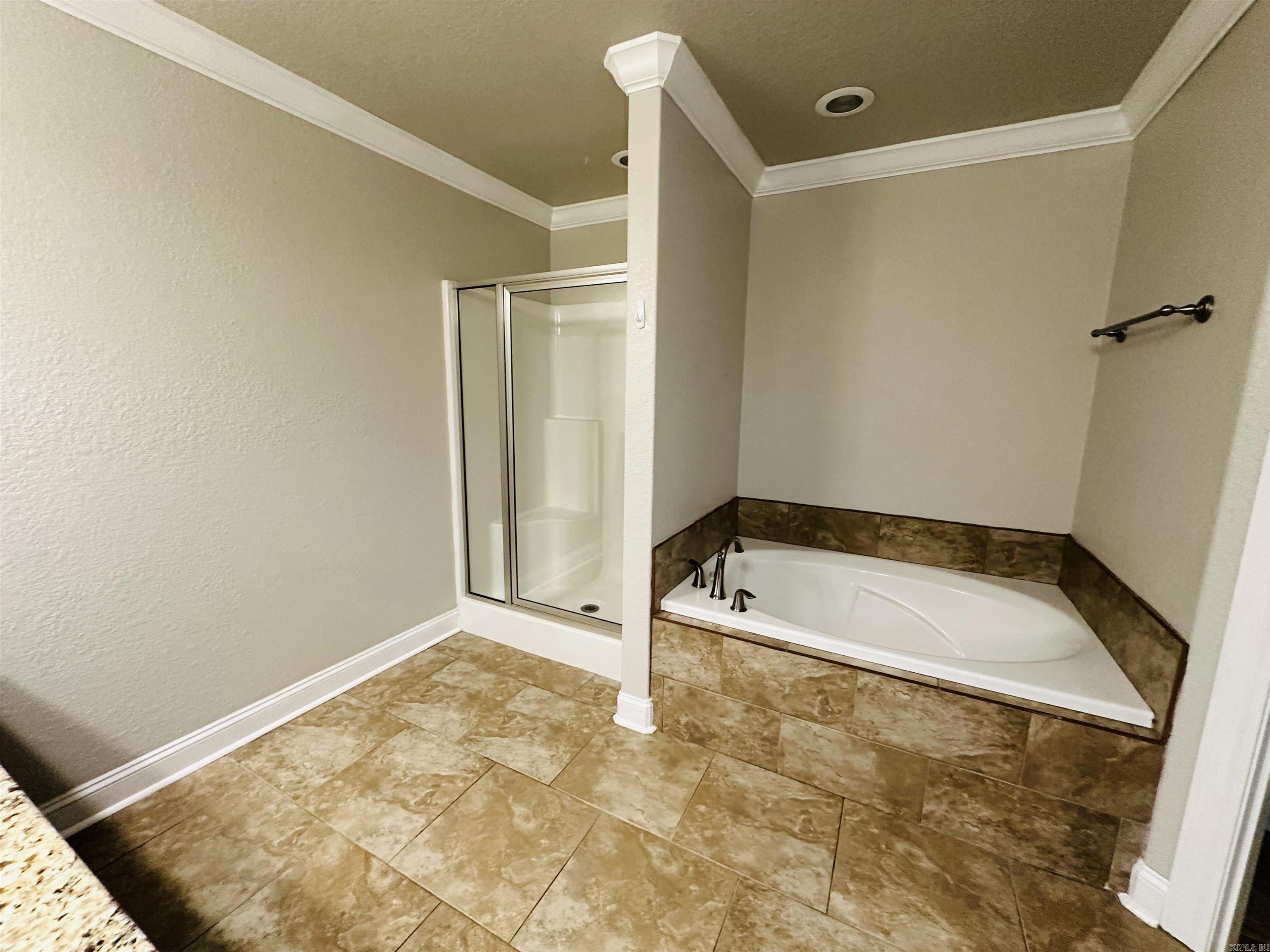 COUNTRY CLUB OF ARK THE - Residential