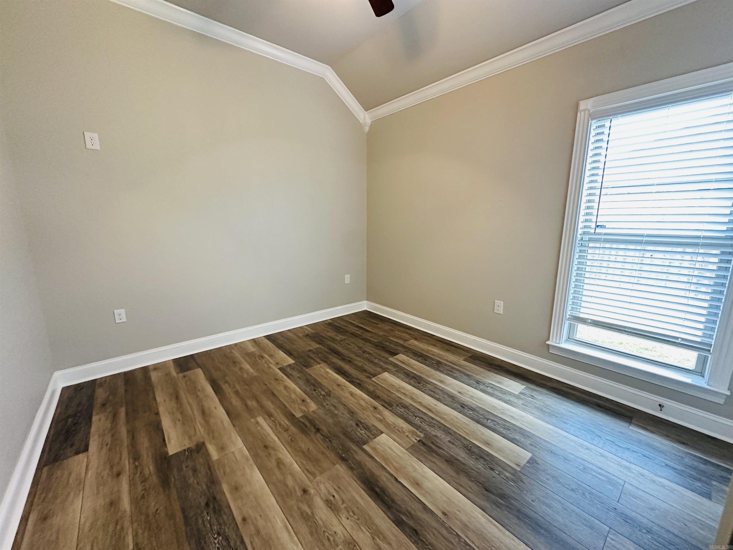 COUNTRY CLUB OF ARK THE - Residential