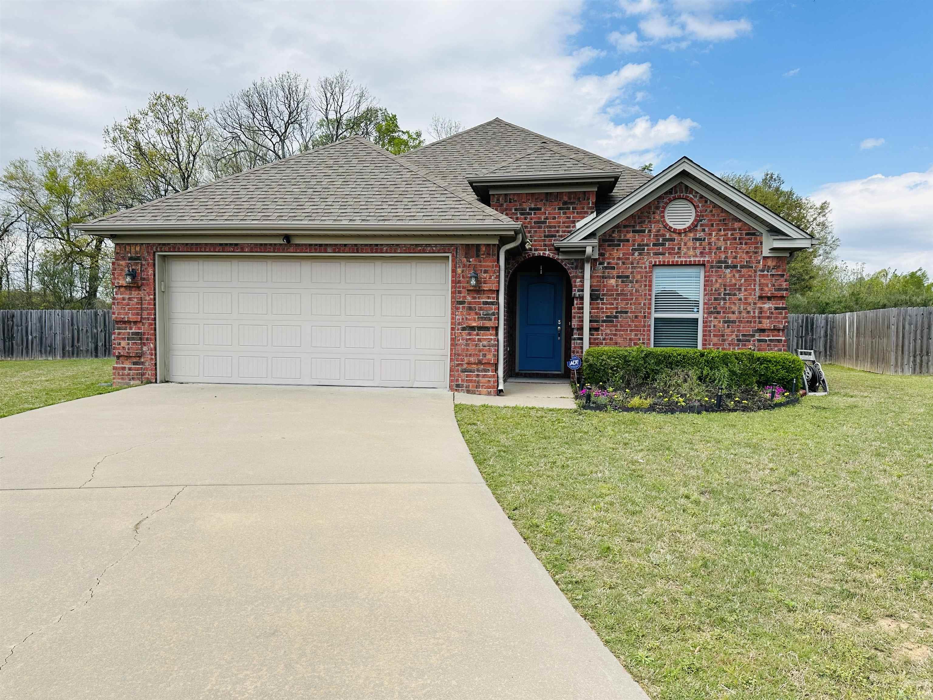 COUNTRY CLUB OF ARK THE - Residential