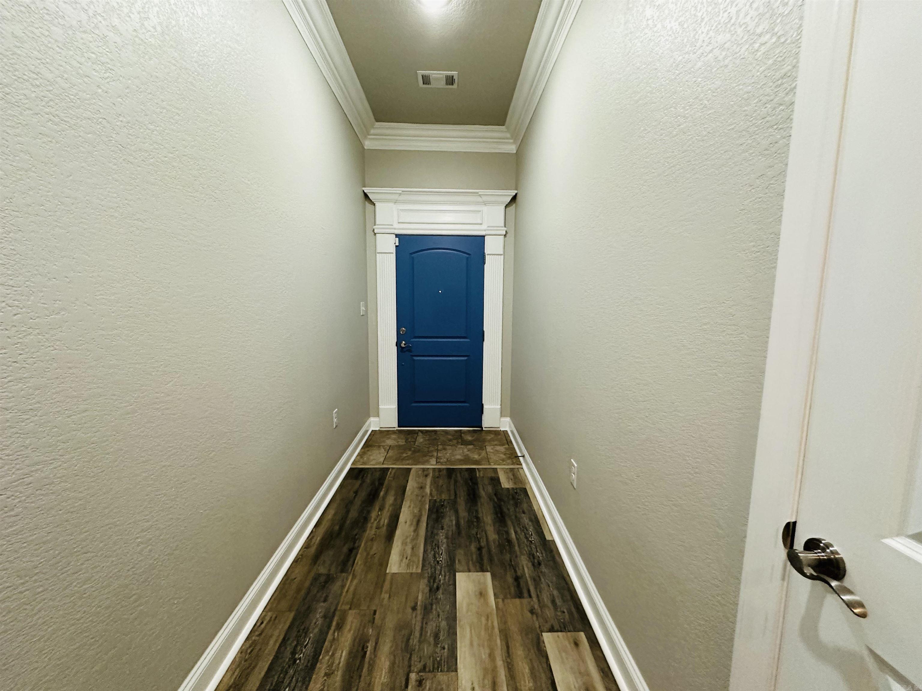 COUNTRY CLUB OF ARK THE - Residential