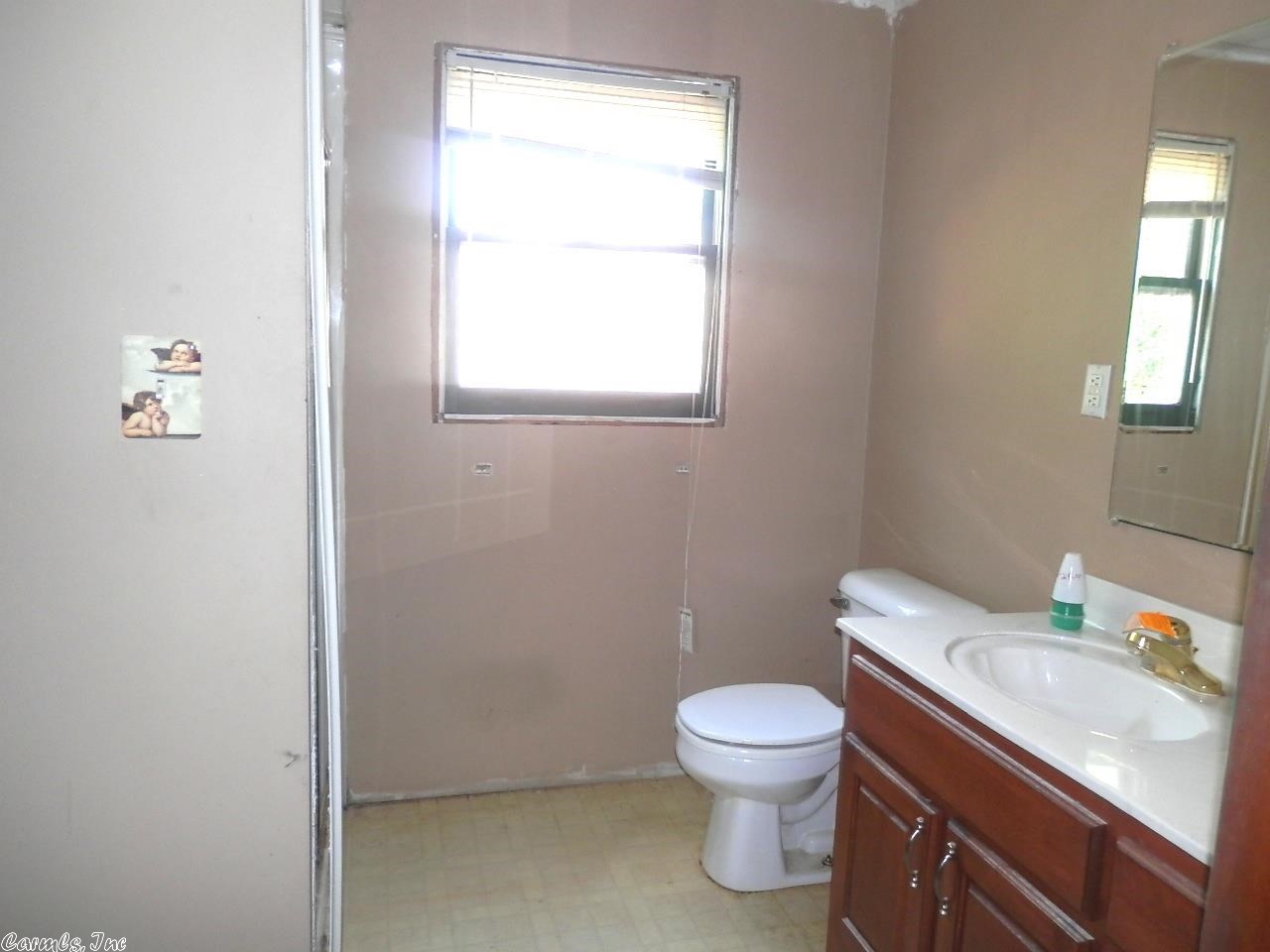 E Ritters 3rd - Residential