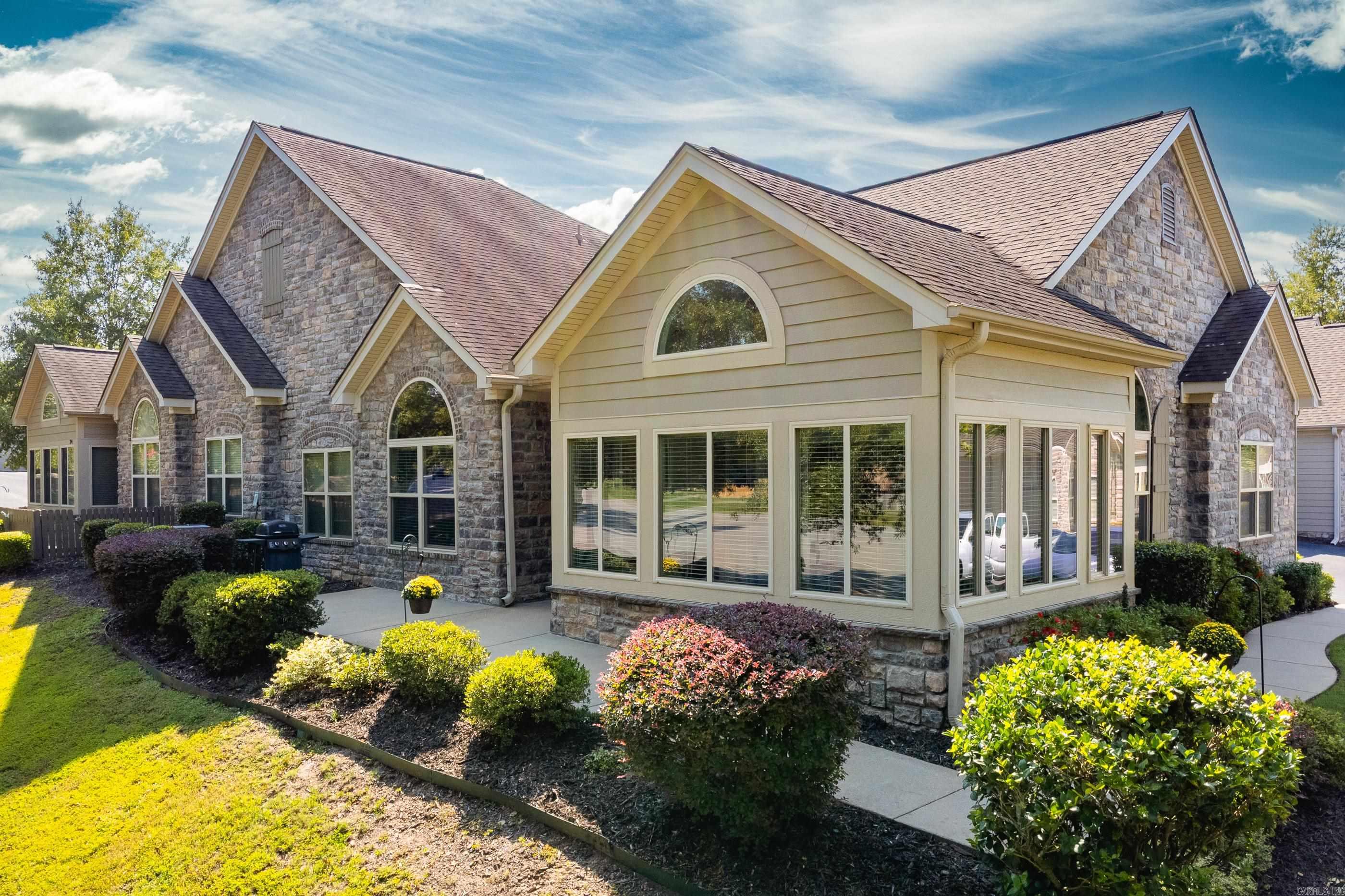 MOUNTAIN TERRACE ESTATES TOWNHOM - Residential