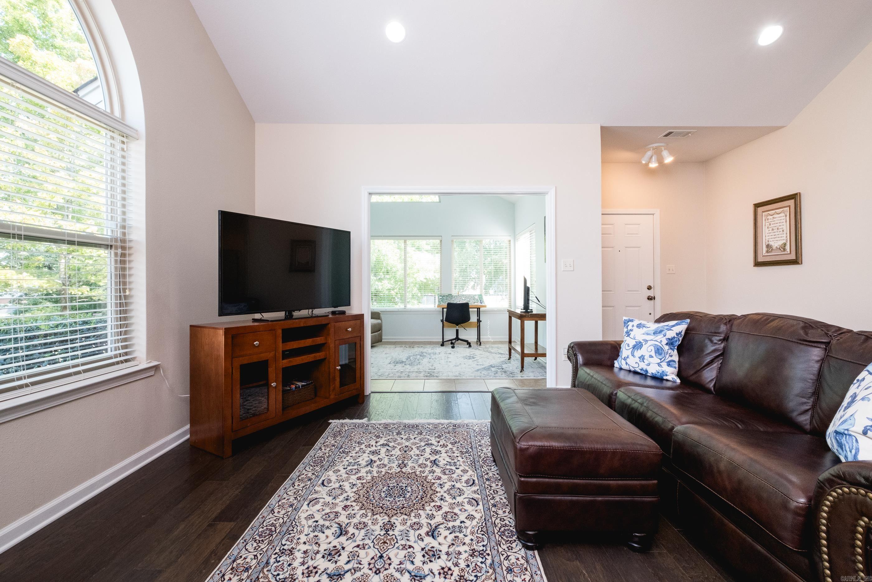 MOUNTAIN TERRACE ESTATES TOWNHOM - Residential