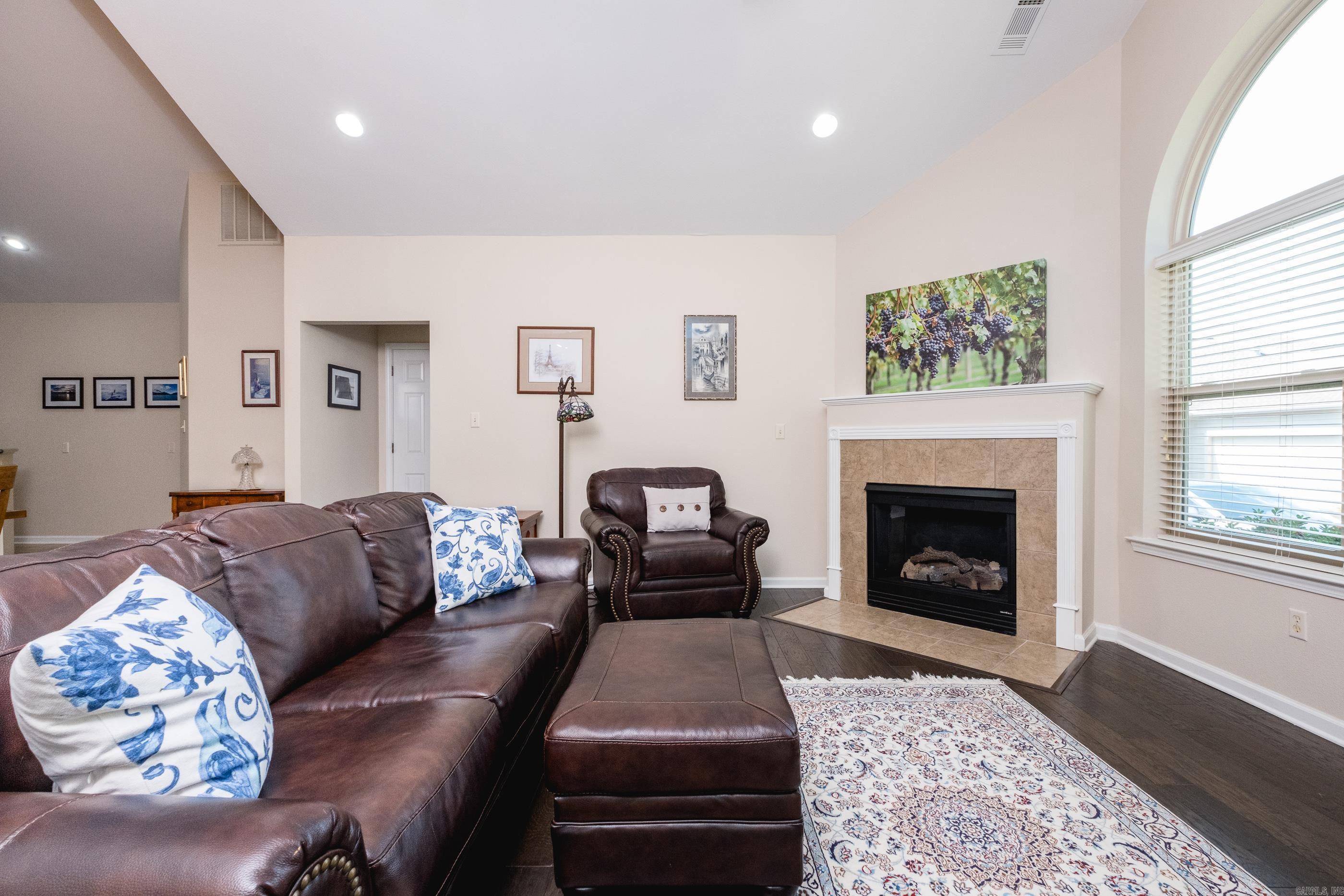 MOUNTAIN TERRACE ESTATES TOWNHOM - Residential