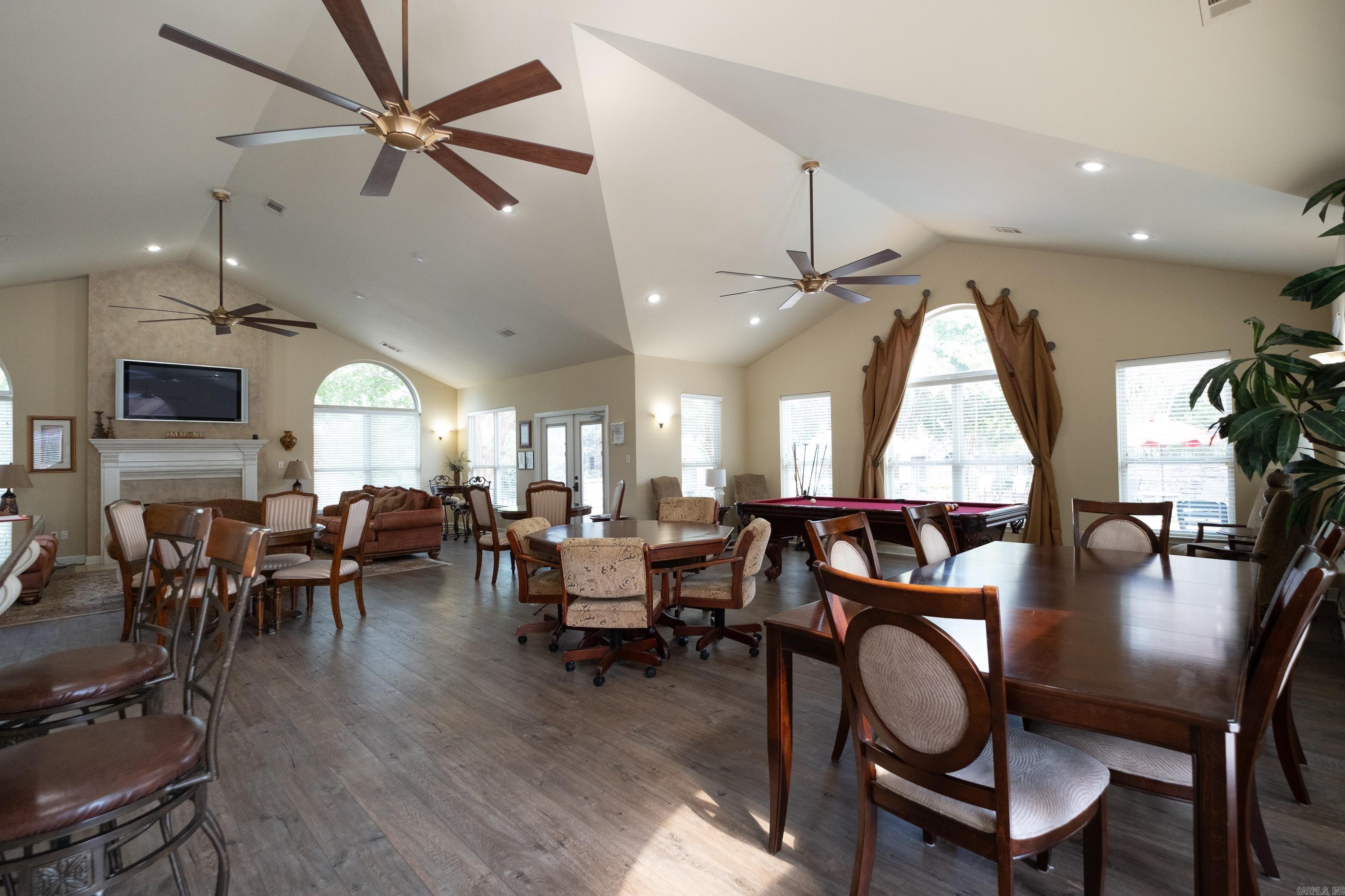 MOUNTAIN TERRACE ESTATES TOWNHOM - Residential