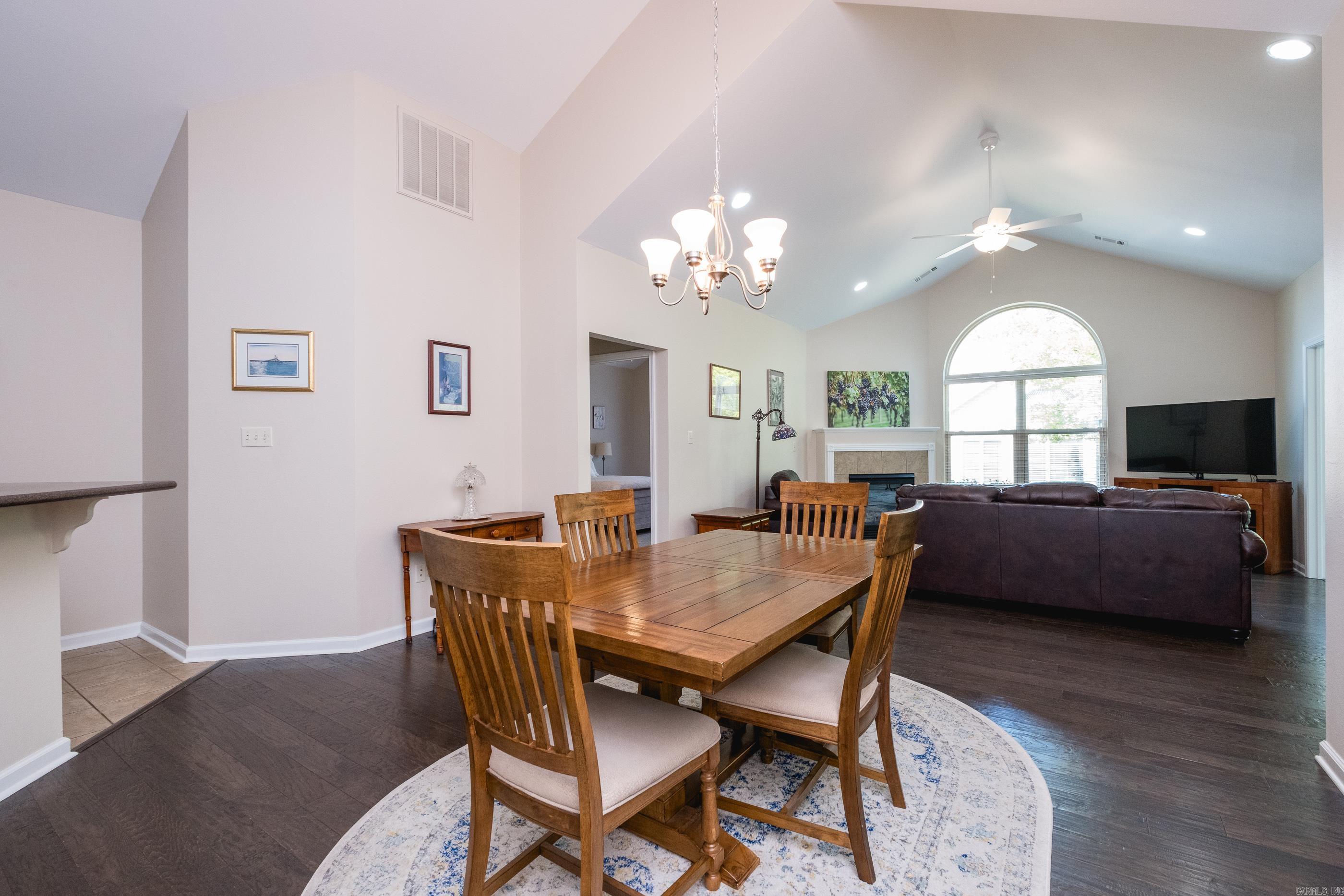 MOUNTAIN TERRACE ESTATES TOWNHOM - Residential