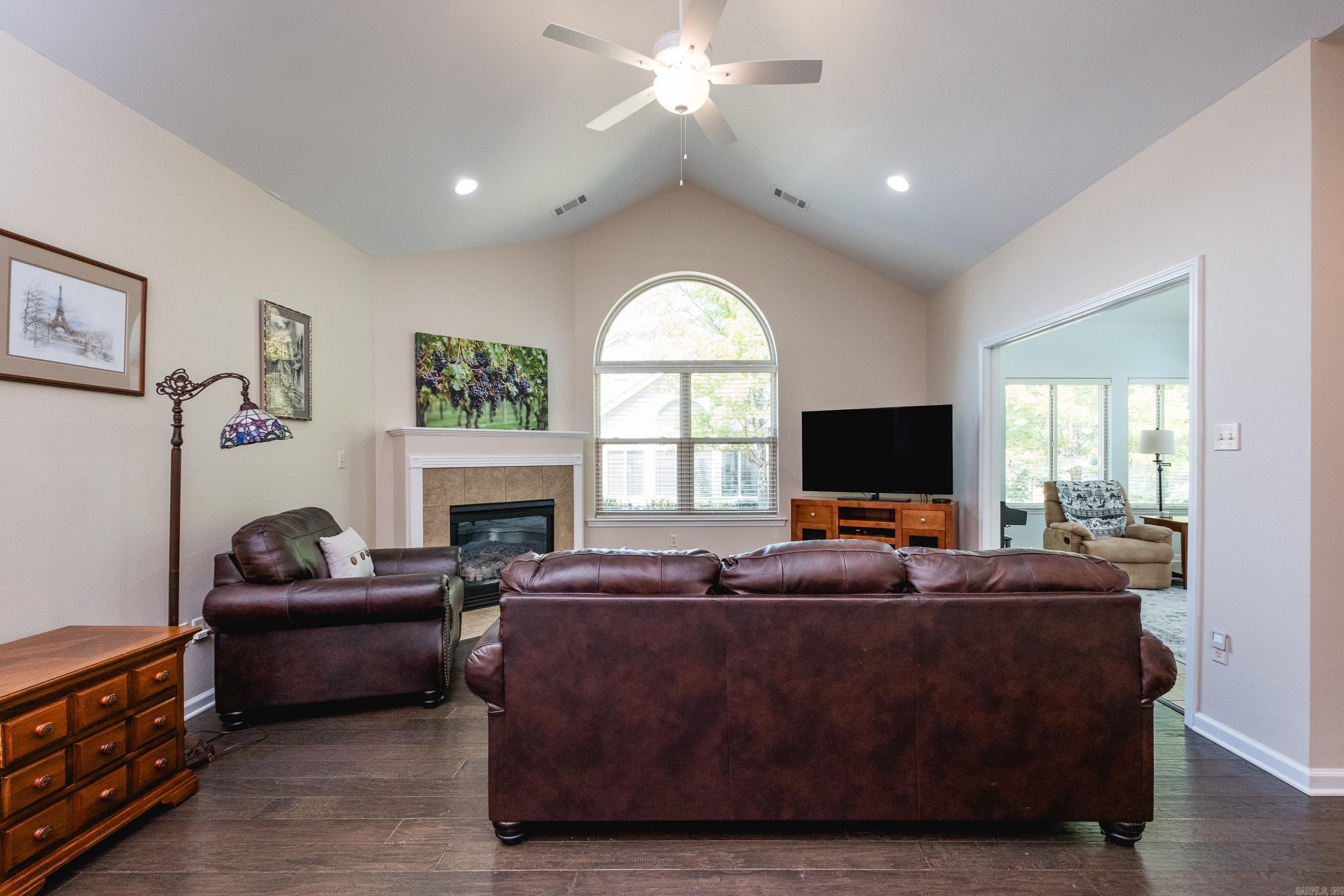 MOUNTAIN TERRACE ESTATES TOWNHOM - Residential