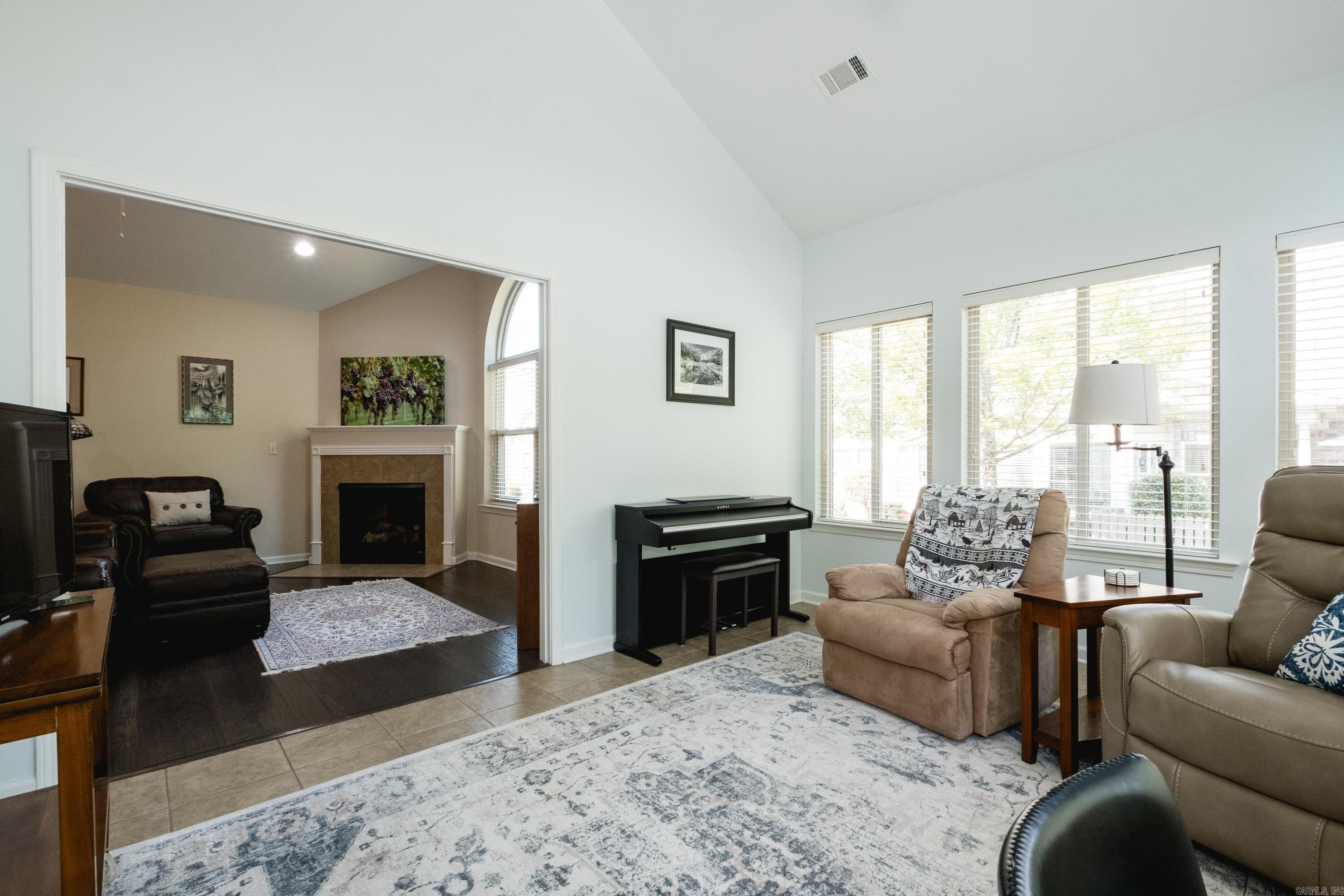 MOUNTAIN TERRACE ESTATES TOWNHOM - Residential