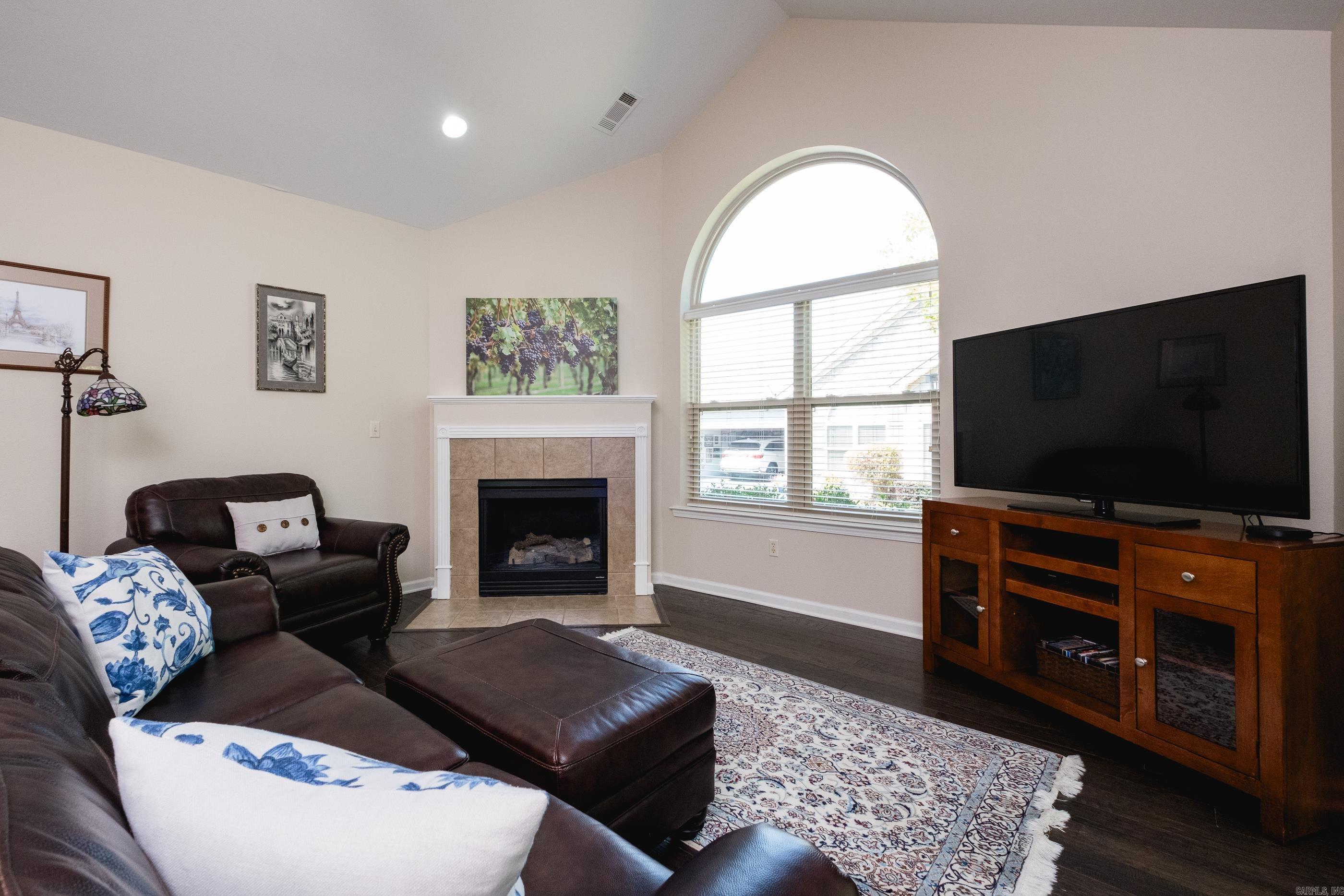 MOUNTAIN TERRACE ESTATES TOWNHOM - Residential