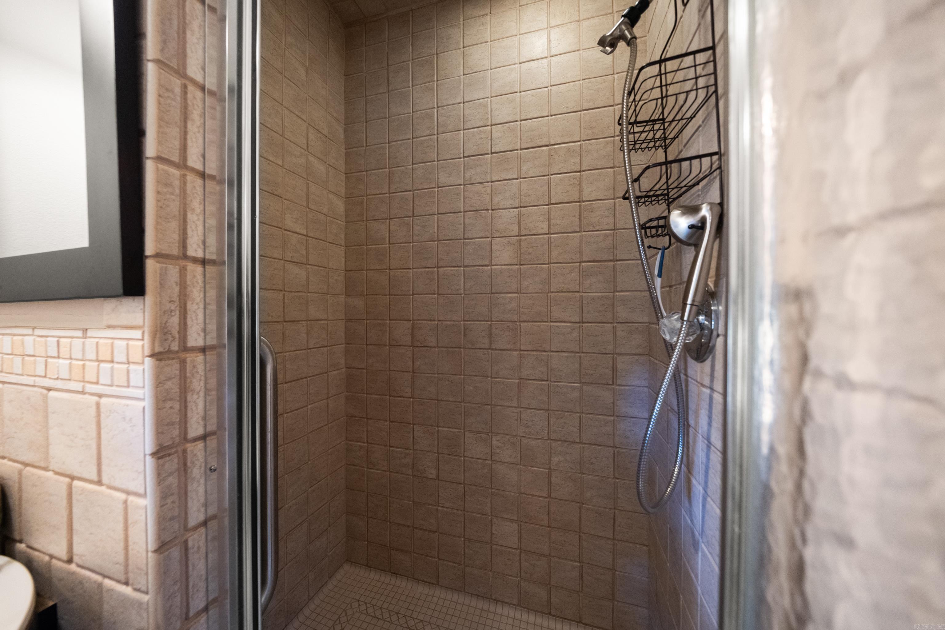 BASKIN, H.F. - Residential