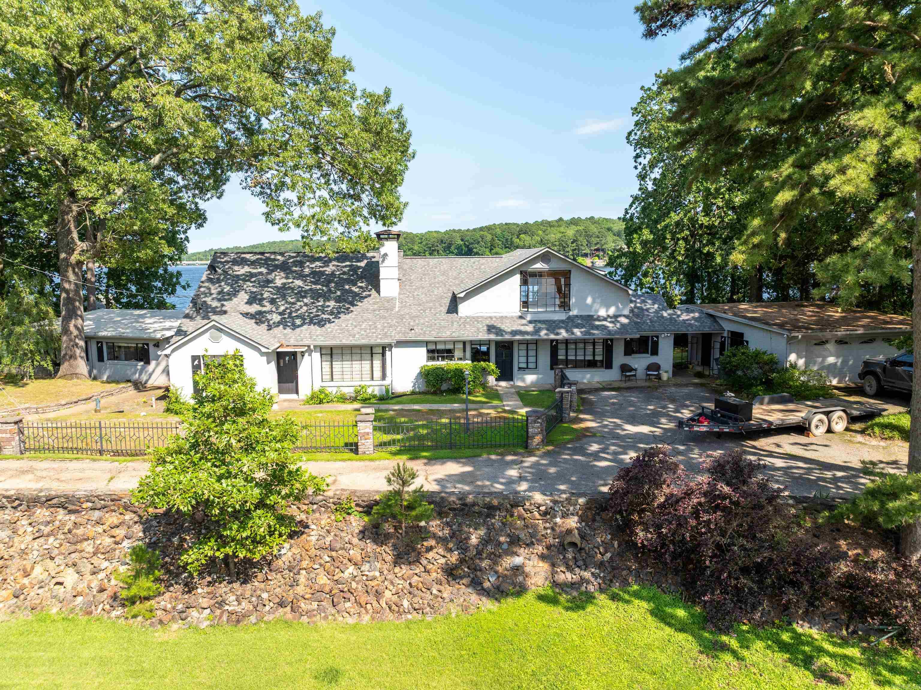 BASKIN, H.F. - Residential