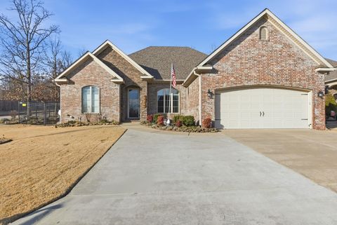 Photo of 9524 Millers Garden Cove, Sherwood, AR 72120 (MLS # 26006751)