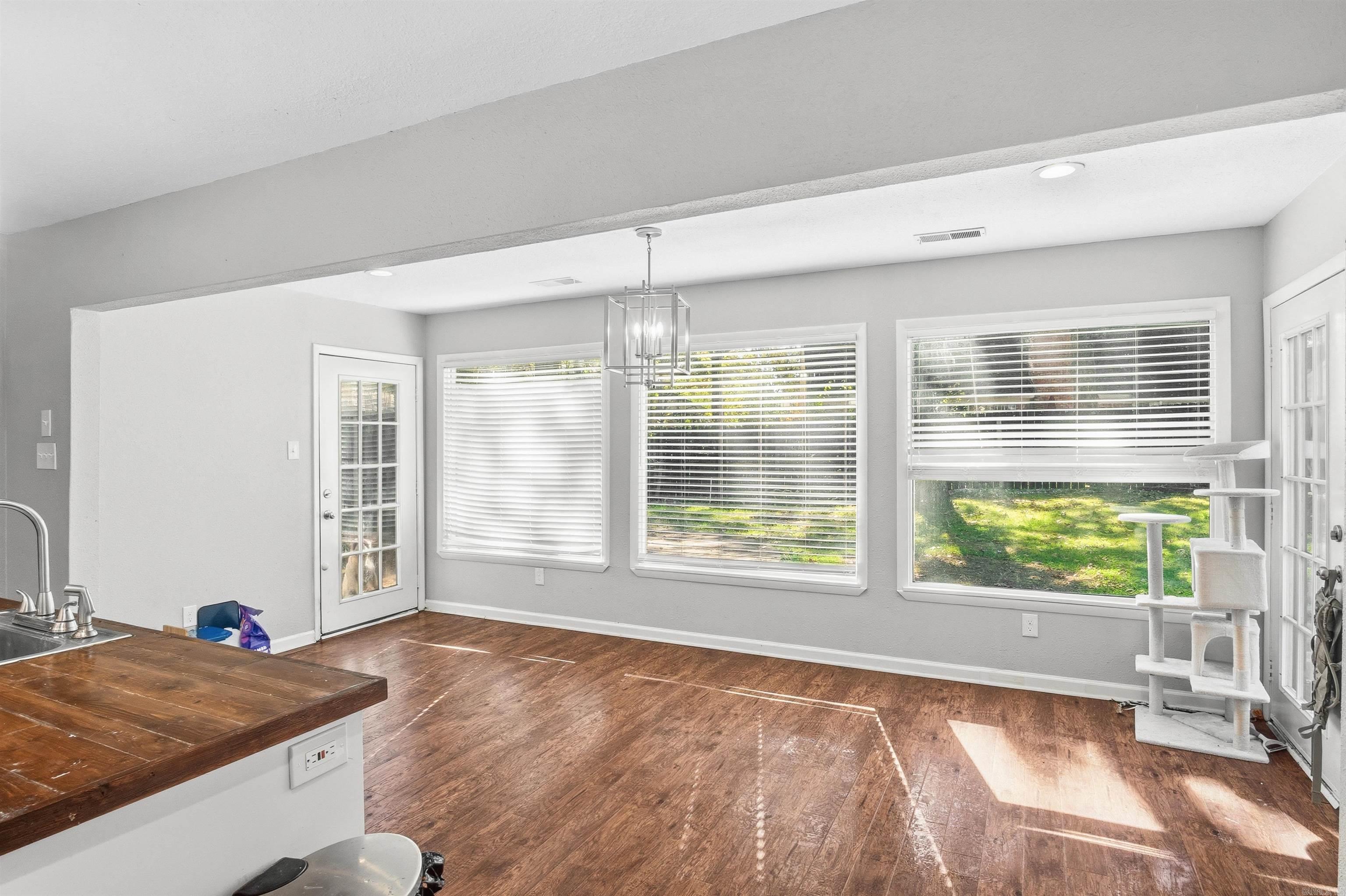 INDIAN HILLS - Residential