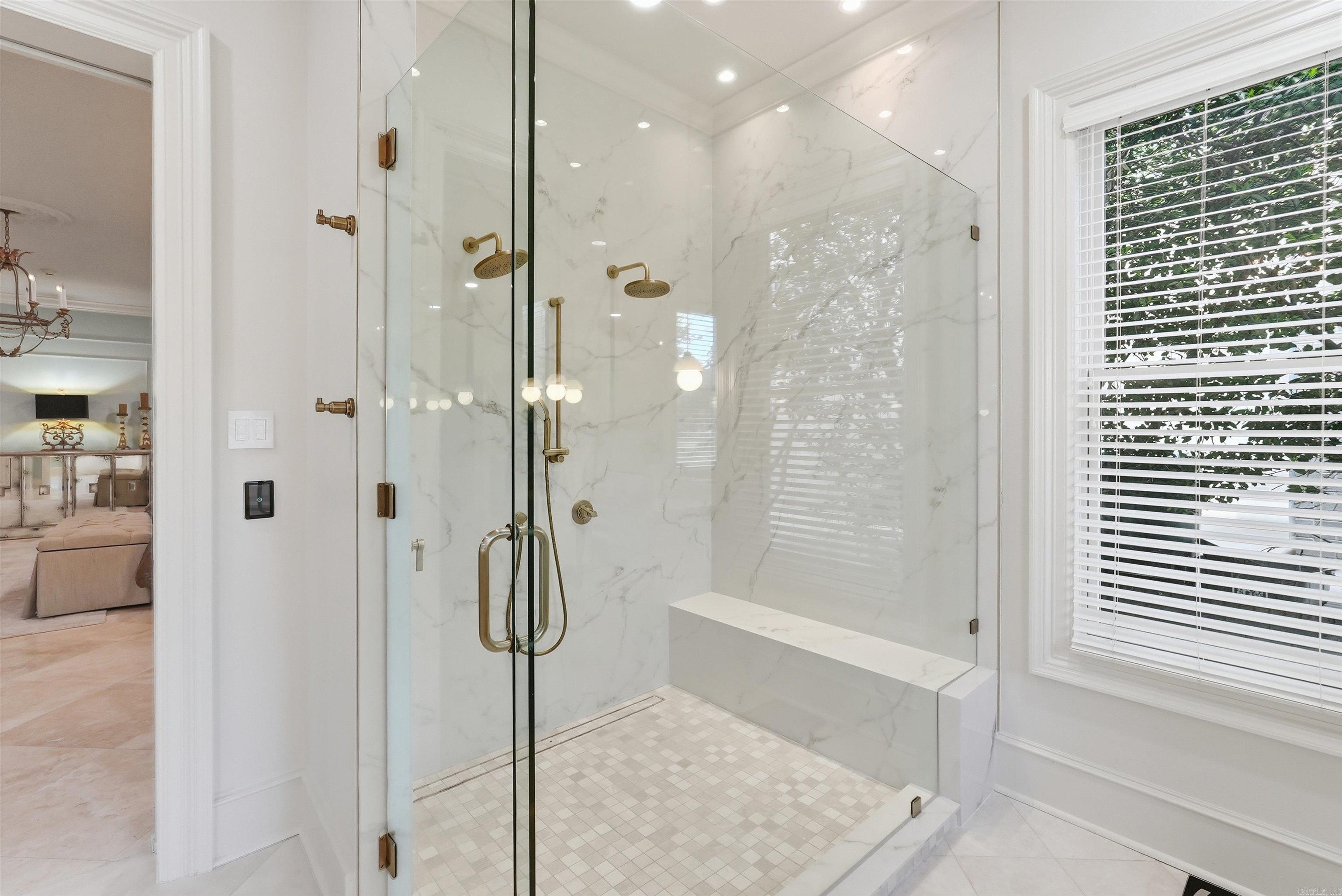 HICKORY CREEK - Residential