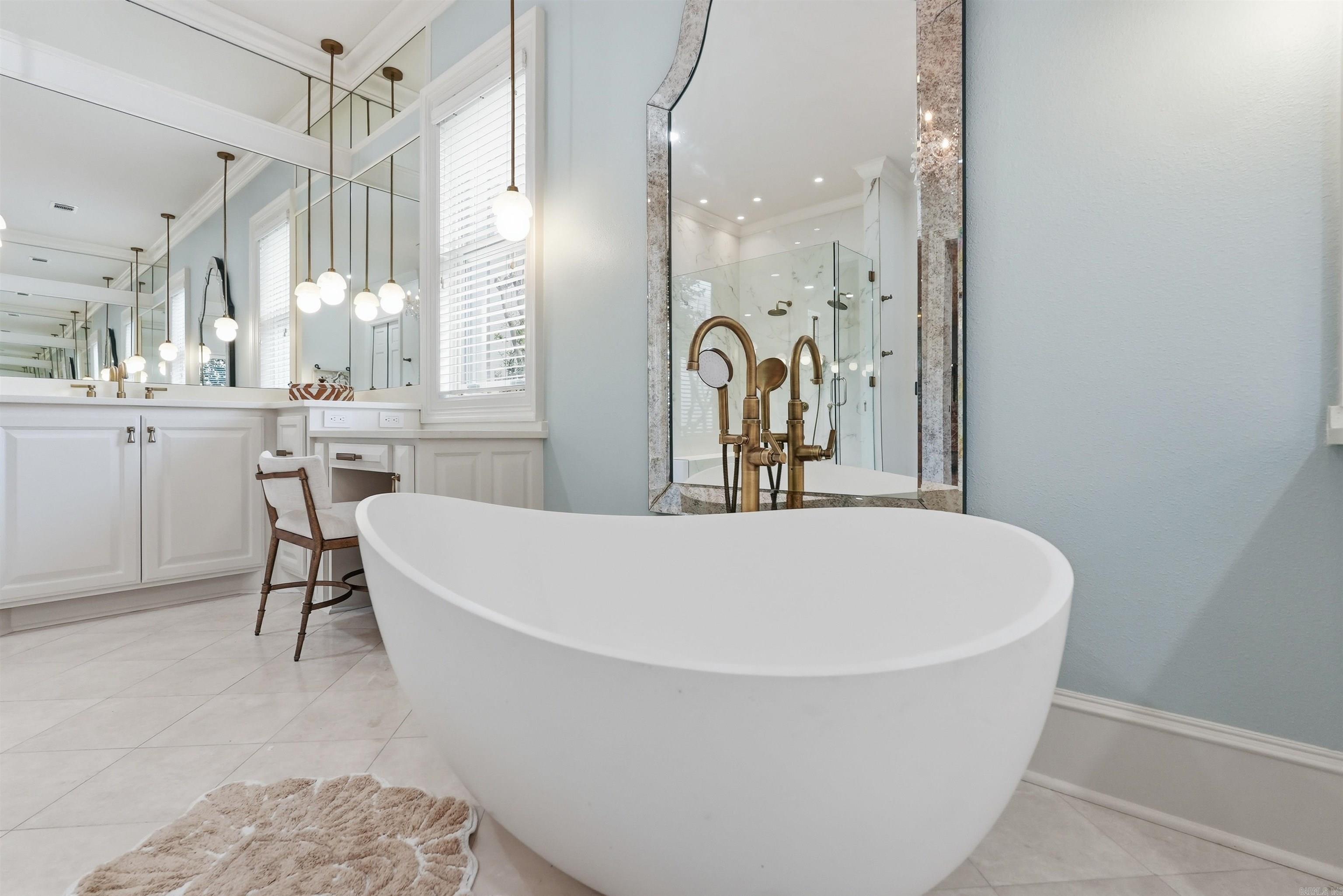 HICKORY CREEK - Residential